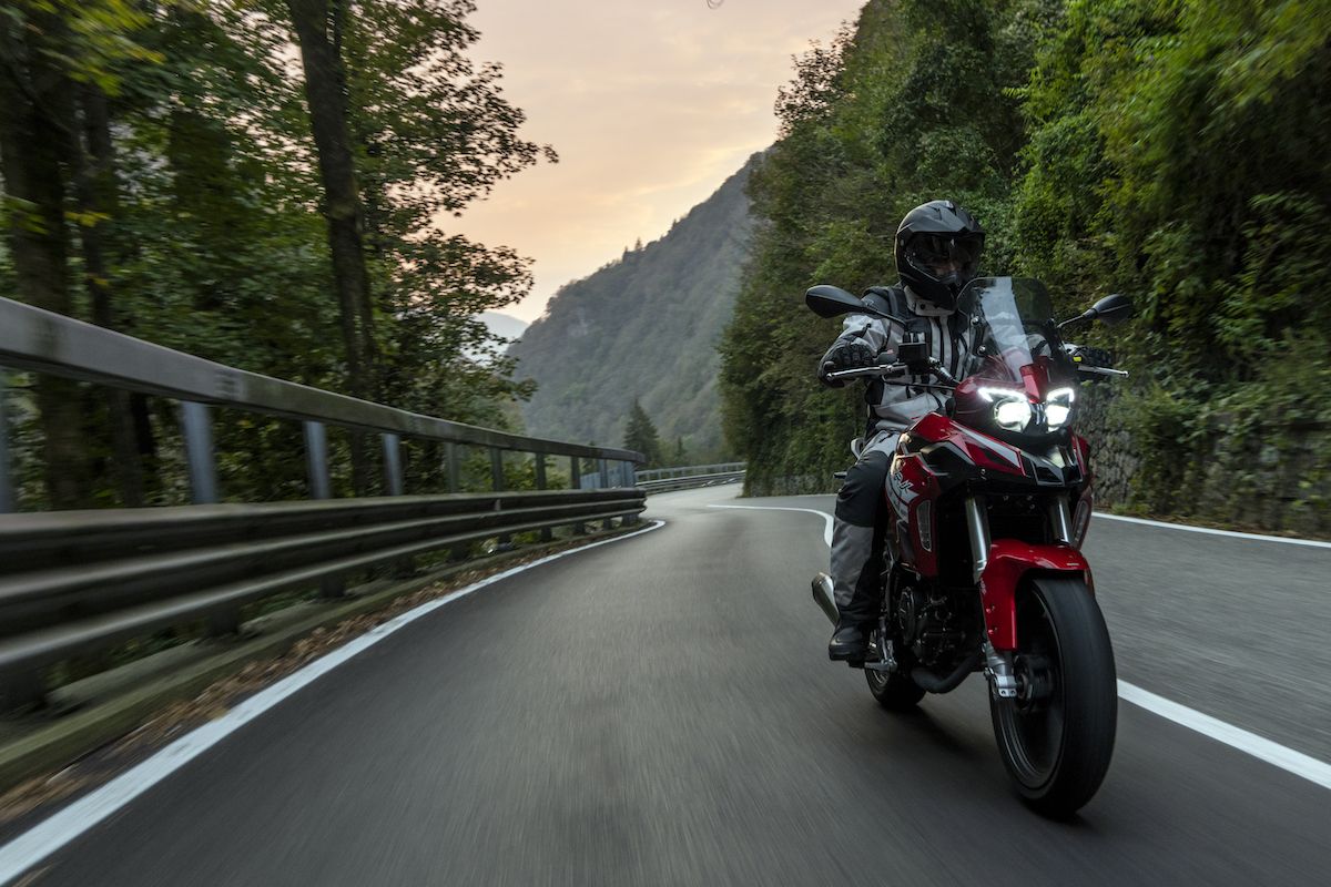 Benelli TRK 251 Wallpaper