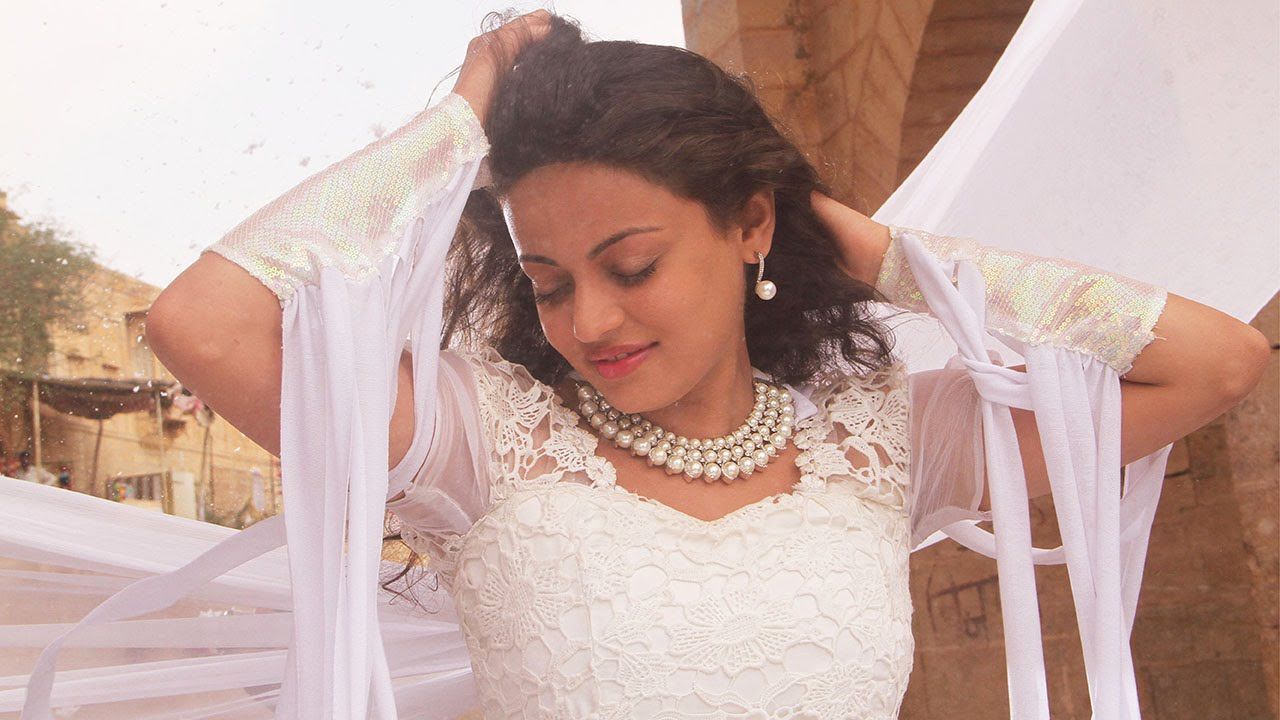 Bezubaan Ishq Masumiyat. Mugdha Godse. Sneha Ullal. Nishant Malkani. Song lyrics, Wedding dresses lace, Mugdha godse