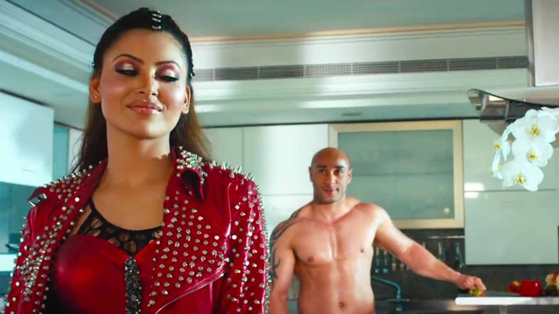 Hate story 4 leaked unseen Urvashi Rautela hot scene photo