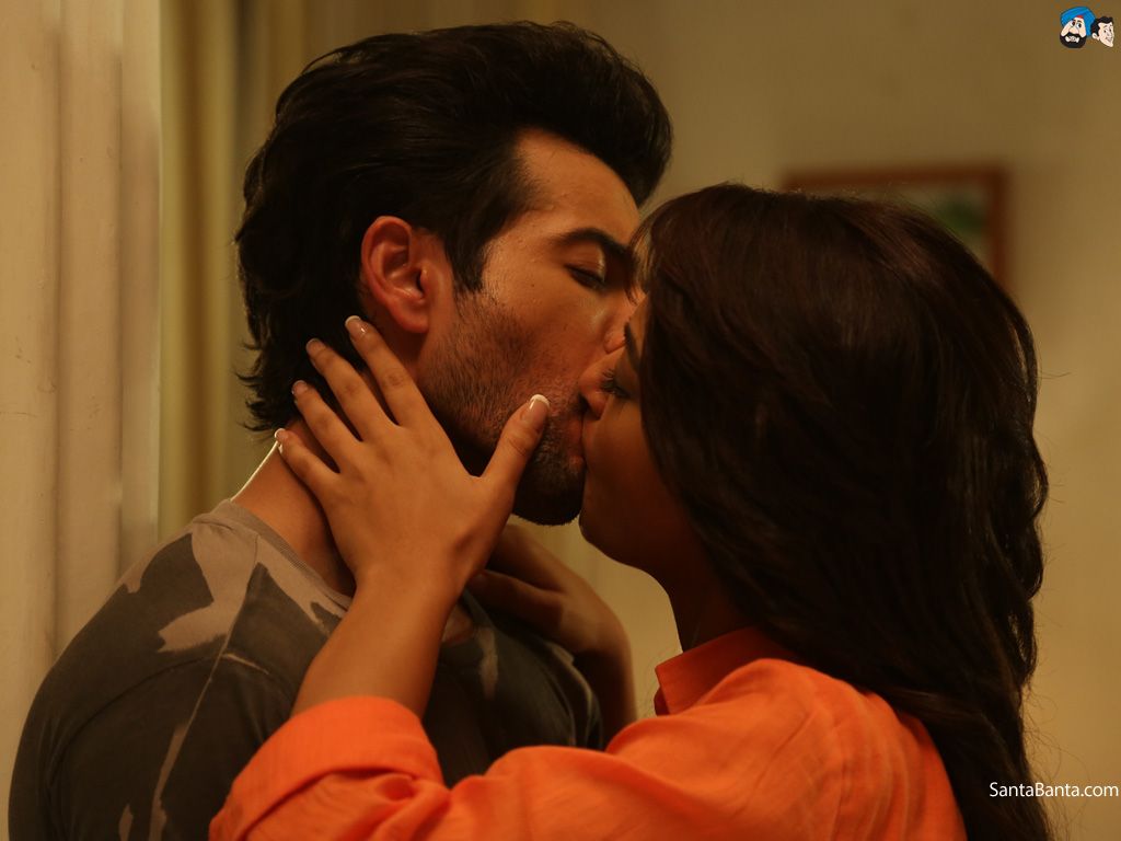 Hate Story 2 Movie Wallpaper