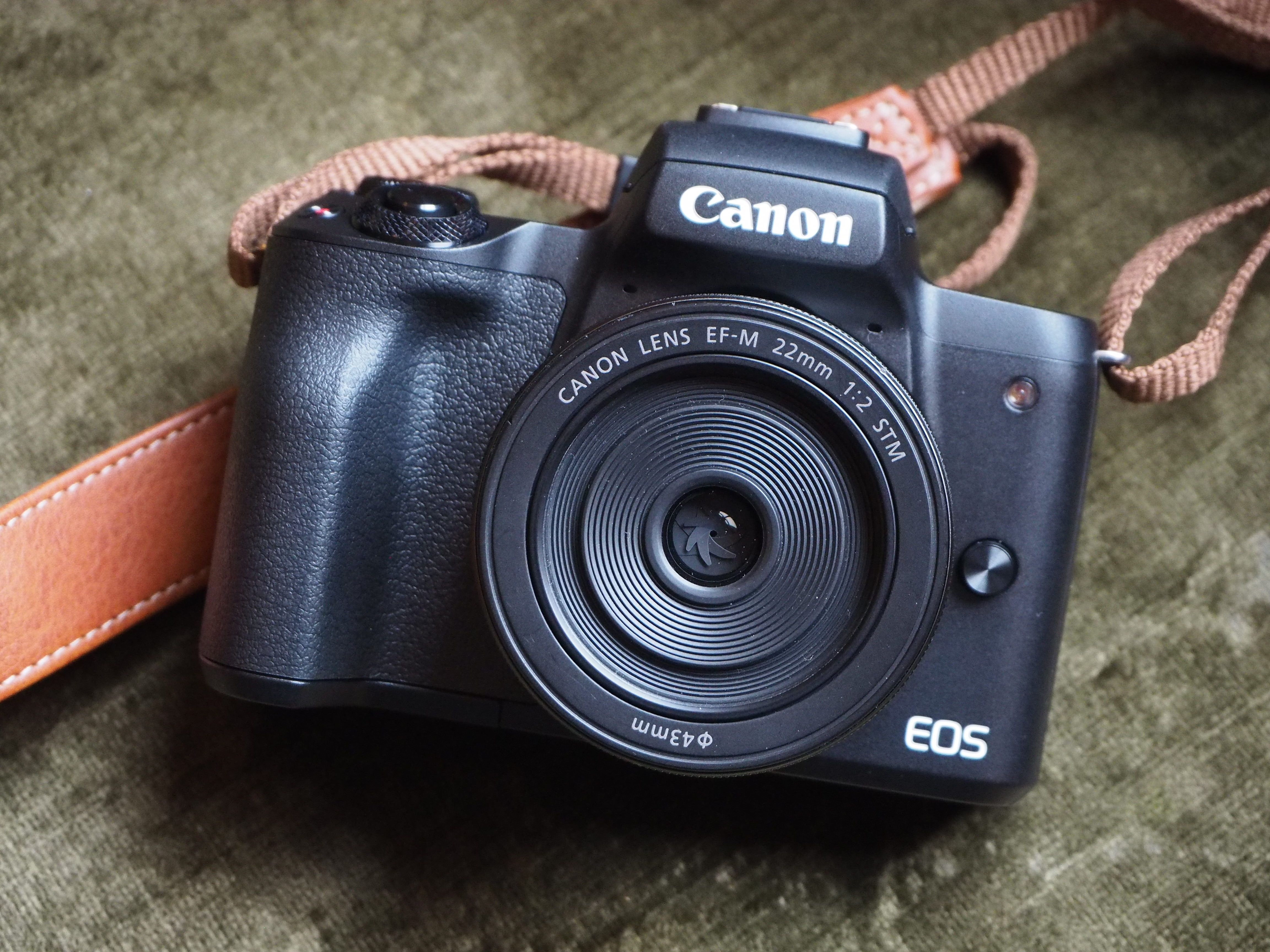 Canon eos m50 какая карта памяти