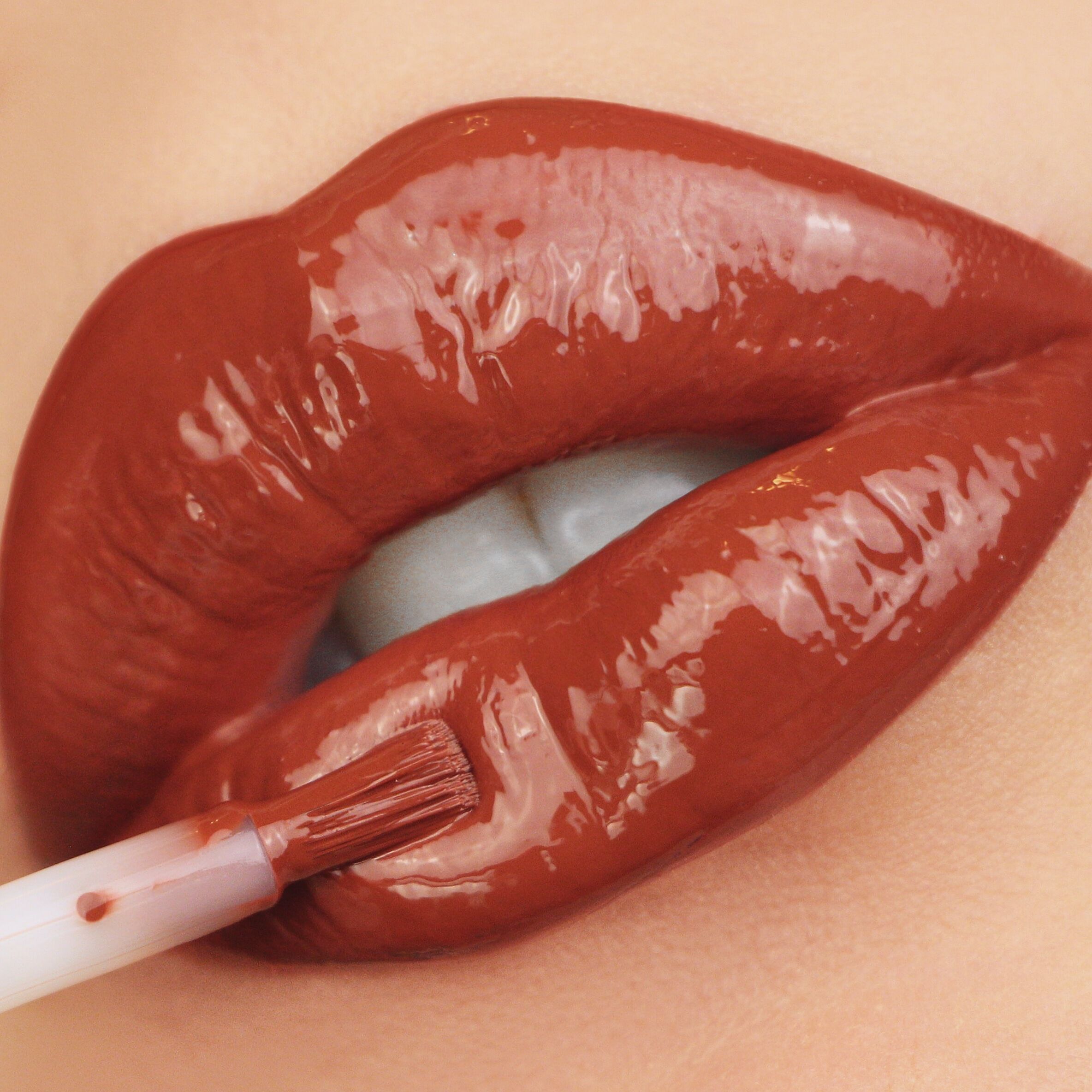 Fall red lip. Glossy lips, Makeup picture, Lip wallpaper