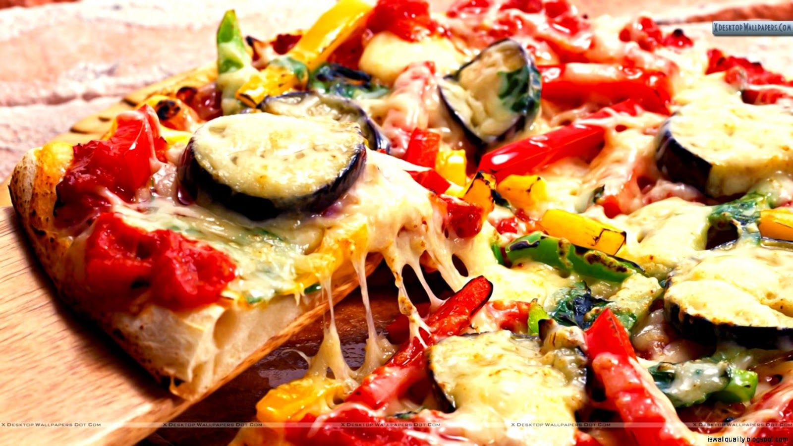 Tasty Pizza Wallpaper HD