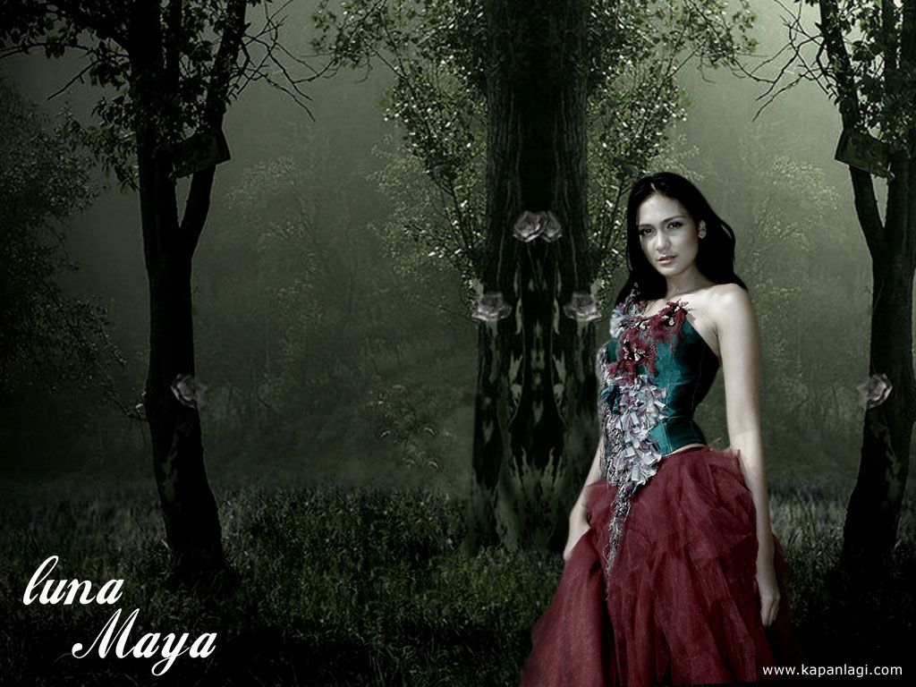 Luna Maya Wallpaper