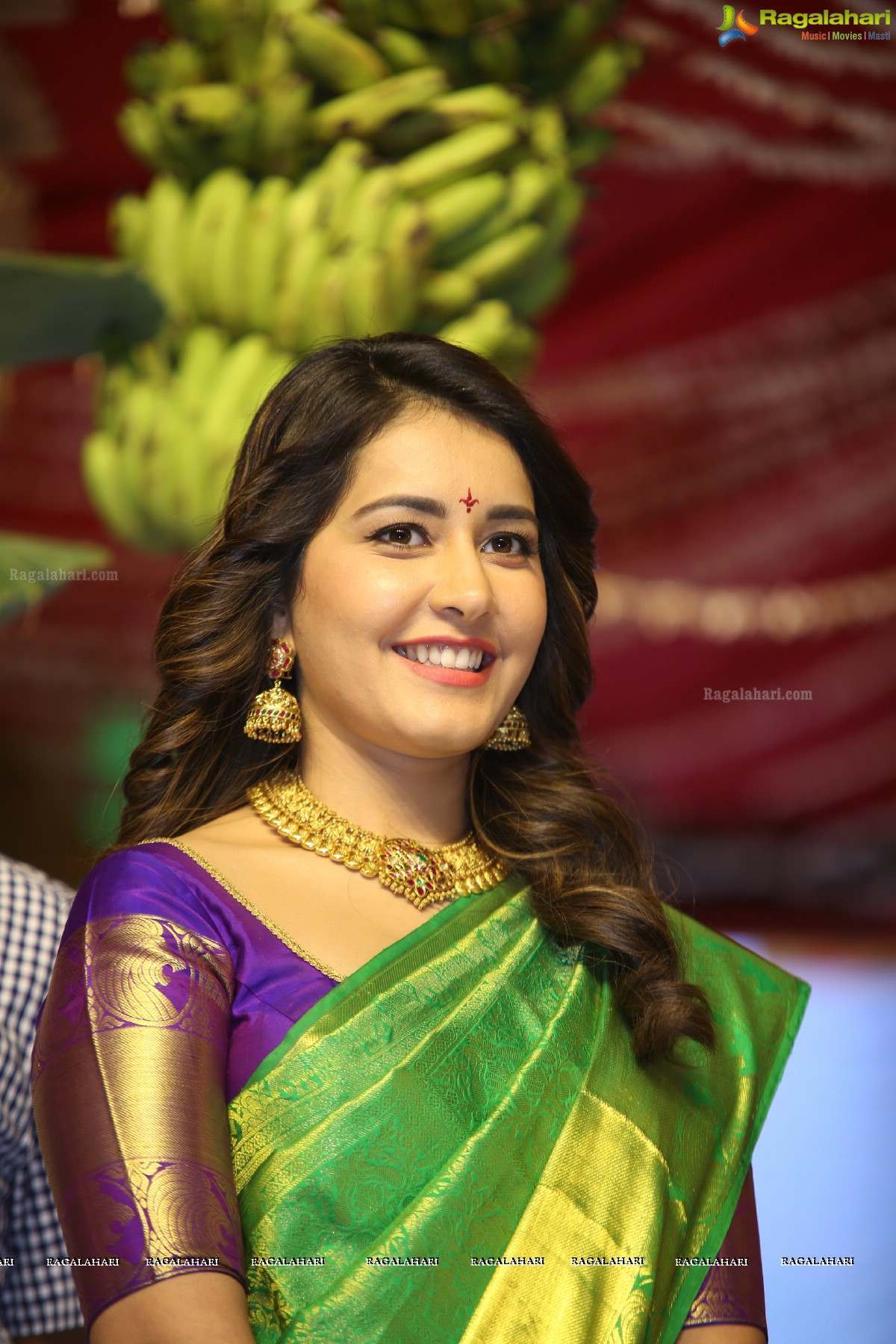 Tollywood HQ Kalyanam Movie Heroine Raashi Khanna Photo