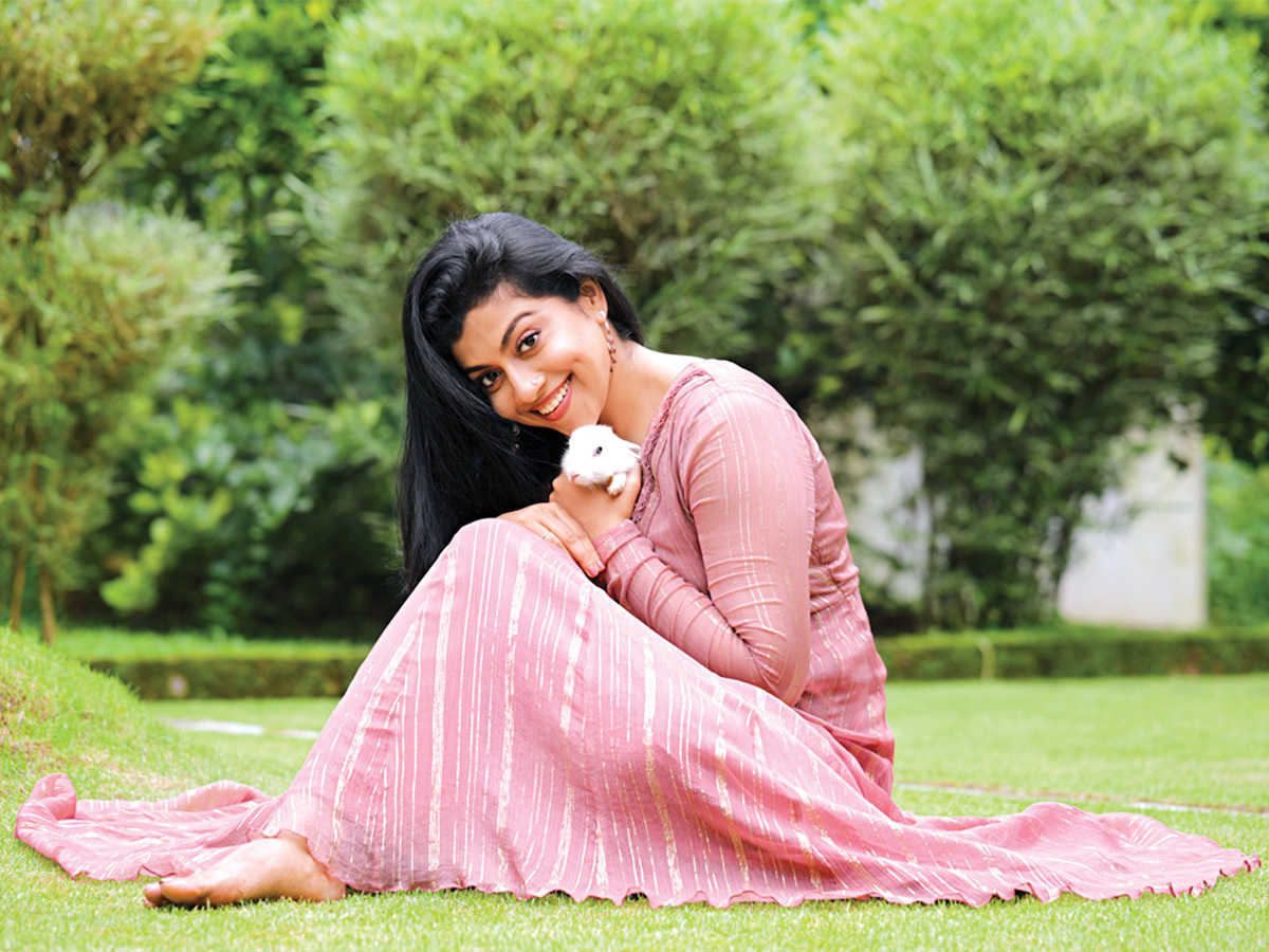 Shruti Ramachandran: My film stint made my hubby's dream to write a script easier. Malayalam Movie News of India