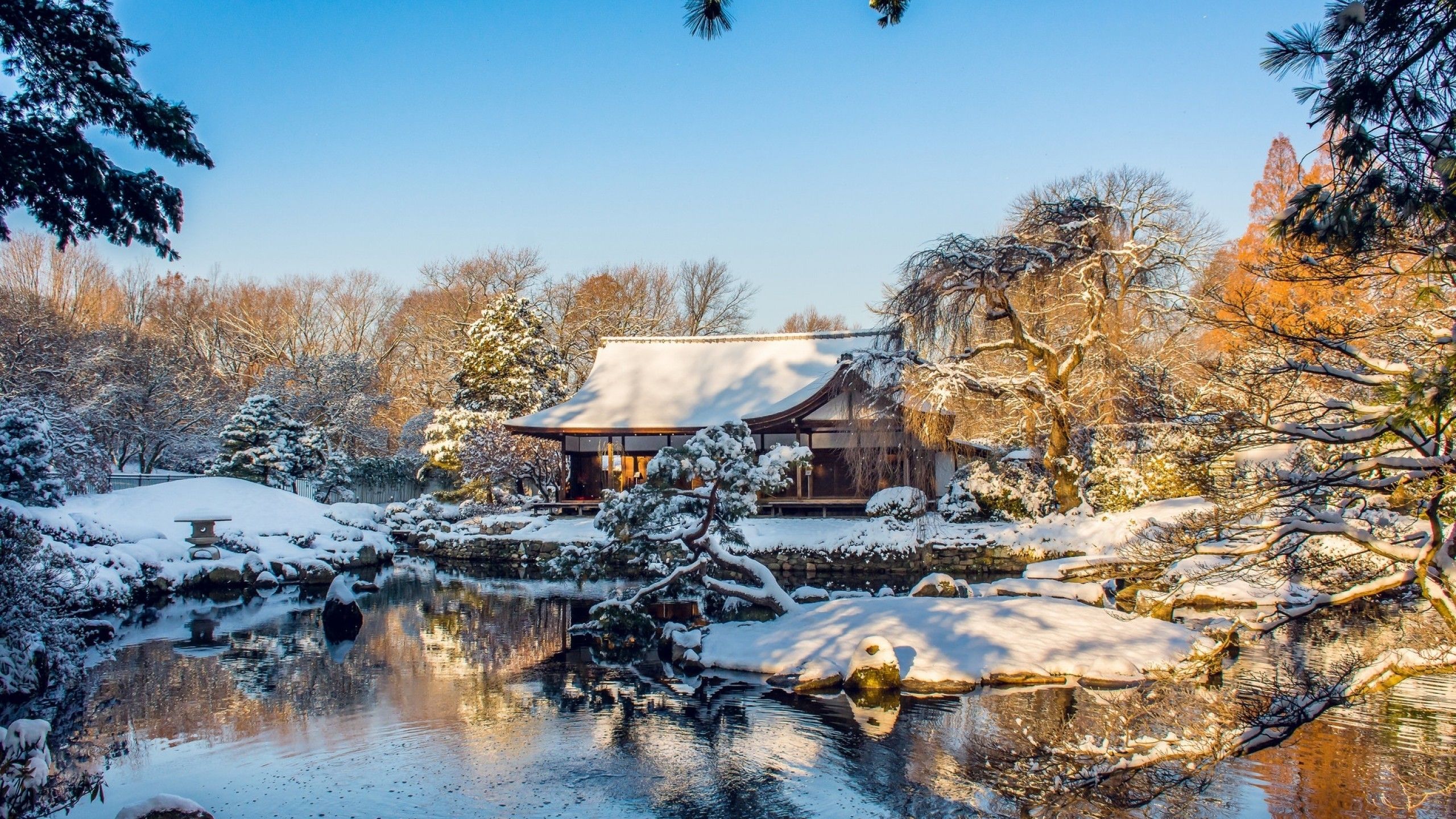 Download 2560x1440 Japan, House, Snow, Reflection, Water, Trees, Winter Wallpaper for iMac 27 inch