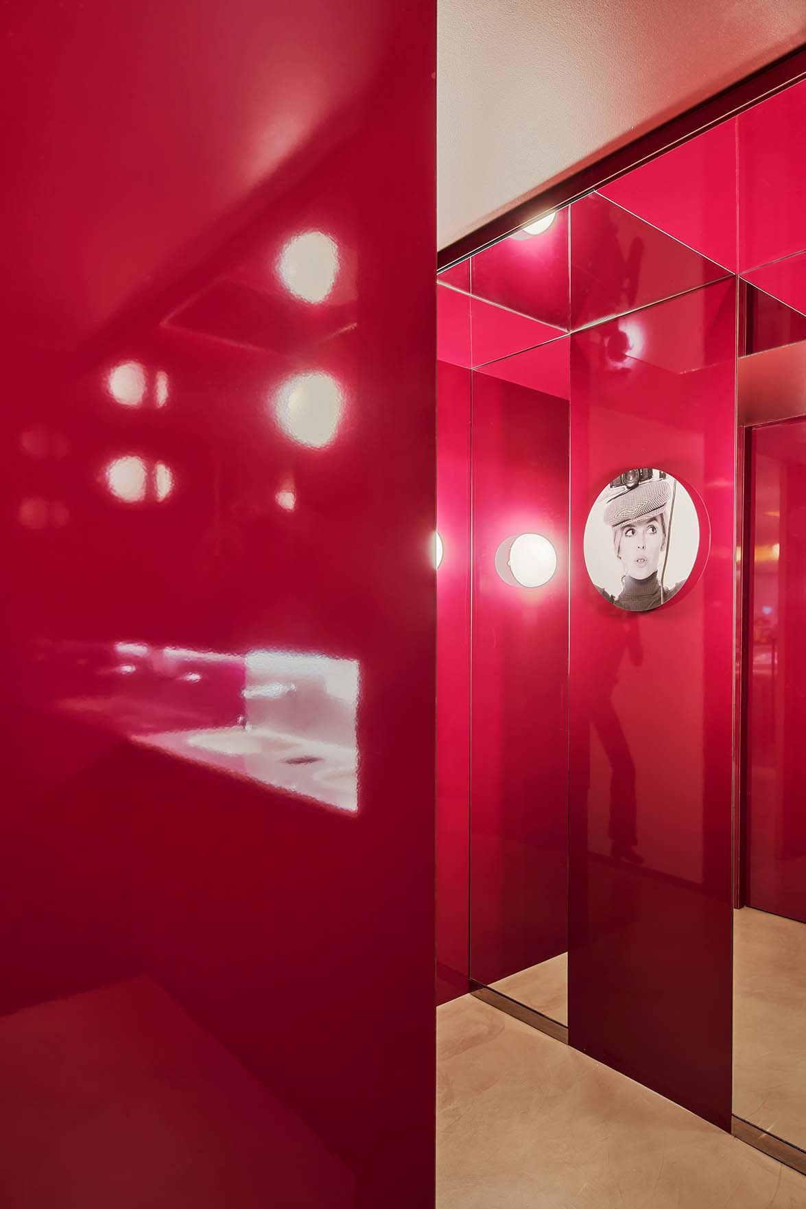 Croma By Flash Restaurant By Llamazares Pomés Arquitectura, A Tribute To Correa Milá's Project From The 70s Infurma: Online Magazine Of The International Habitat Portal. Design, Contract, Interior Design, Furniture, Lighting