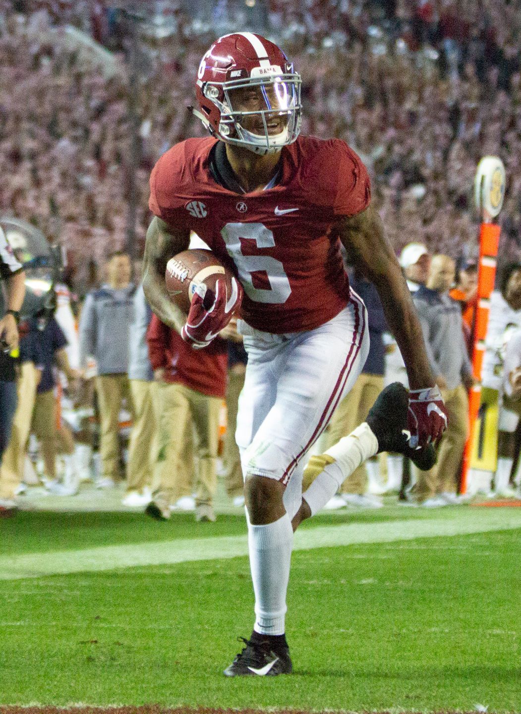 Alabama's DeVonta Smith smiles as he crosses the end zone for a touchdown in the third quarter. Crimson tide football, Alabama football, Alabama