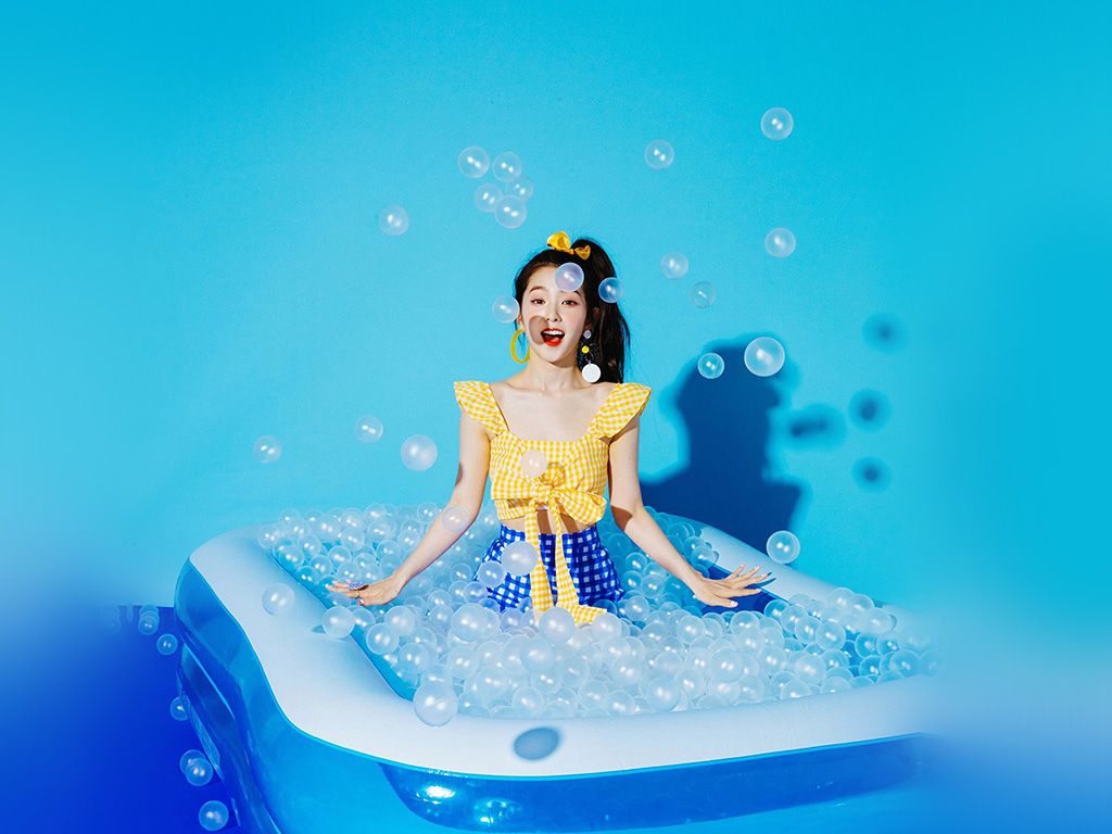 Blue Girl Redvelvet Kpop Summer Water Wallpaper