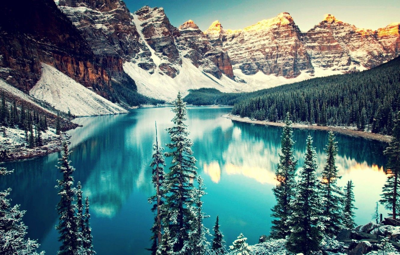 Winter Mountain Lake Wallpaper
