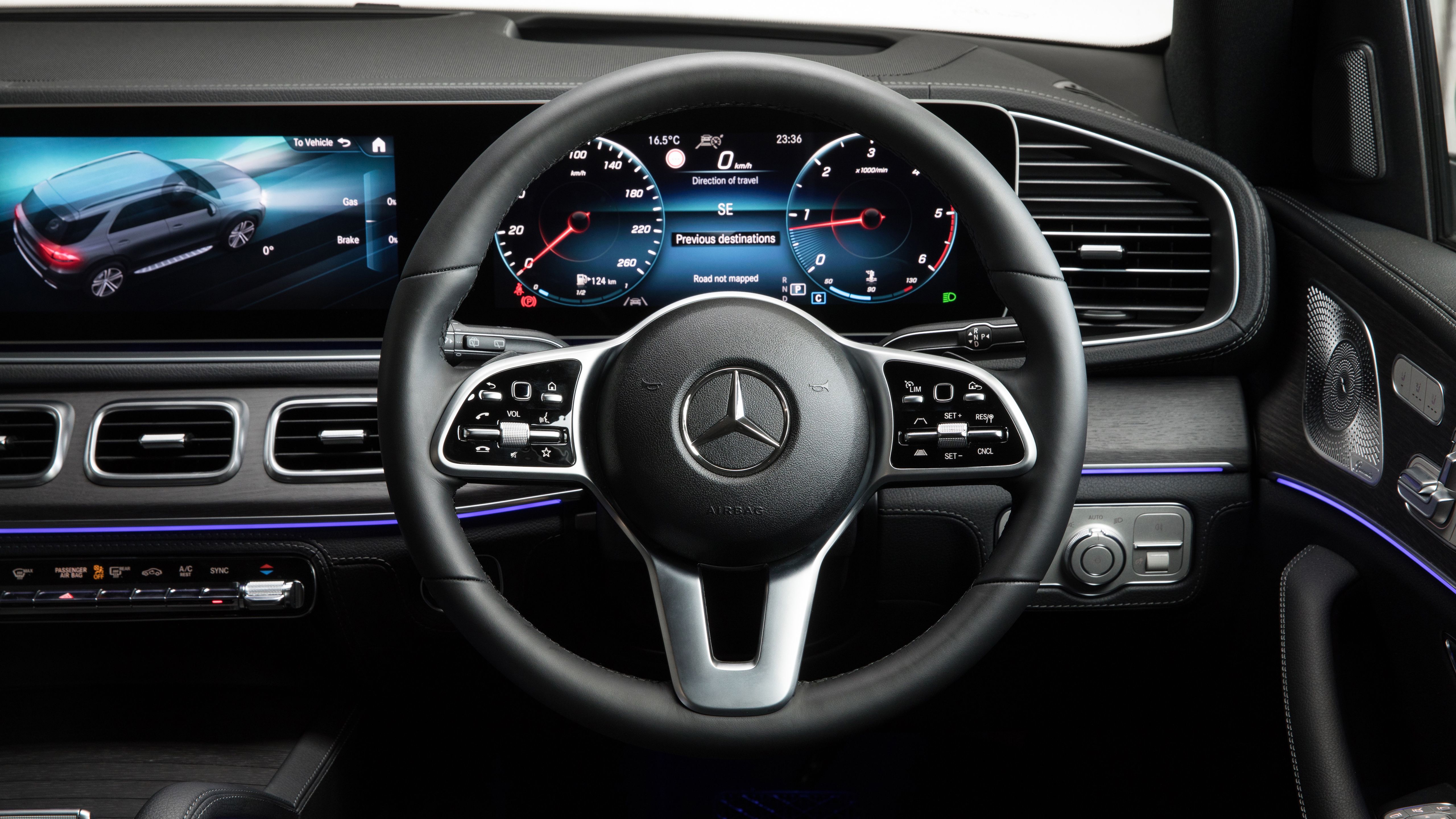 Mercedes Benz GLE 300 D 4MATIC AMG Line 2019 4K Interior Wallpaper. HD Car Wallpaper