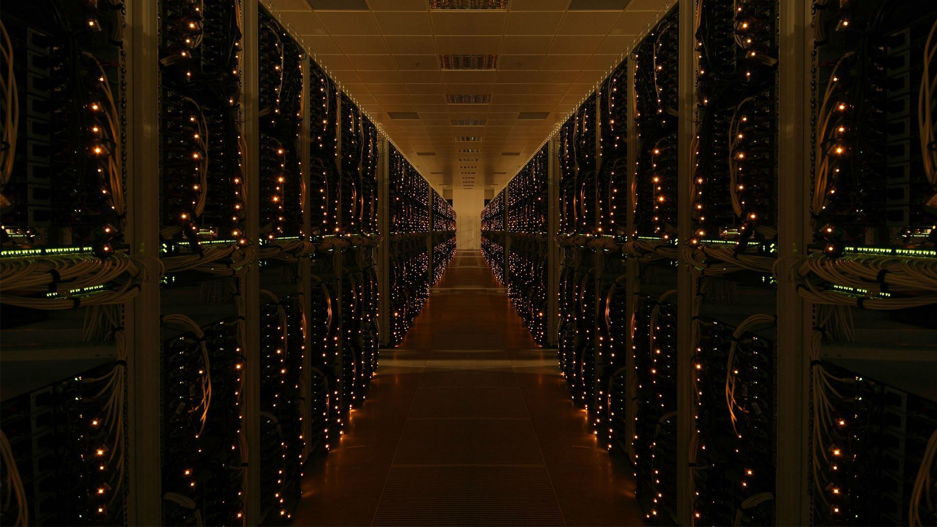 There's something soothing about this dark room of servers. Data center, HD wallpaper, Data mining