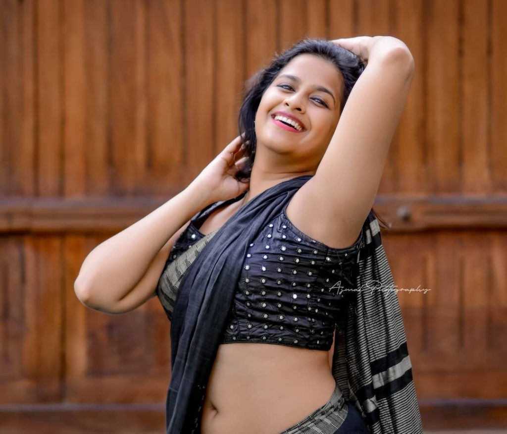 Actress: Sadhika Venugopal Photo Latest