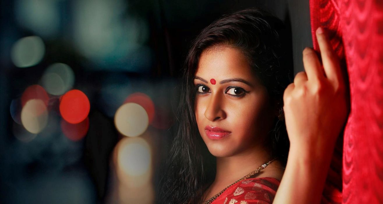 Sadhika Venugopal bollywood actress model girl beautiful brunette pretty cute beauty hot pose face eyes hair lips smile figure indian wallpaperx1022