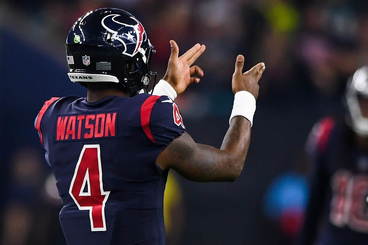 Deshaun Watson Goes Off for Five Touchdowns Against the Dolphins