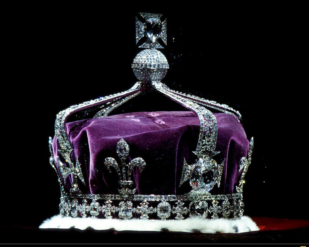 Koh I Noor Diamond Or Mountain Of Light. British Crown Jewels, Royal Crown Jewels, Royal Jewels