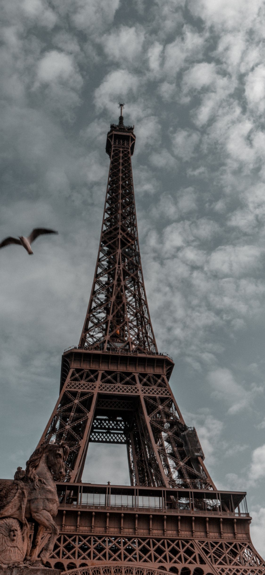 Download 1125x2436 wallpapers eiffel tower, paris, sky, architecture, iphone x 1125x2436 hd image, background, 7183