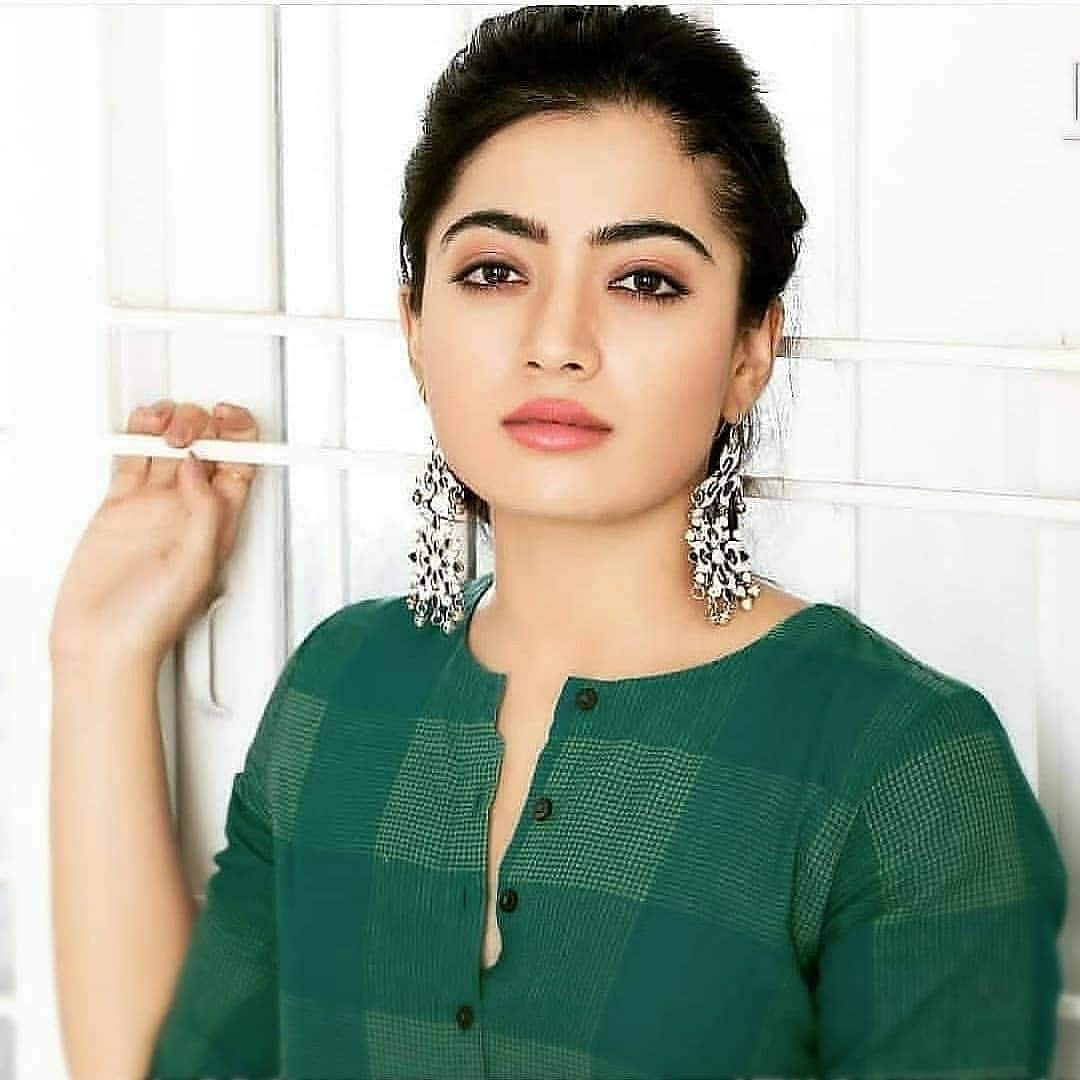 Rashmika Mandanna Photo Gallery.. Rashmika Mandanna Cute Image Live Cinema News