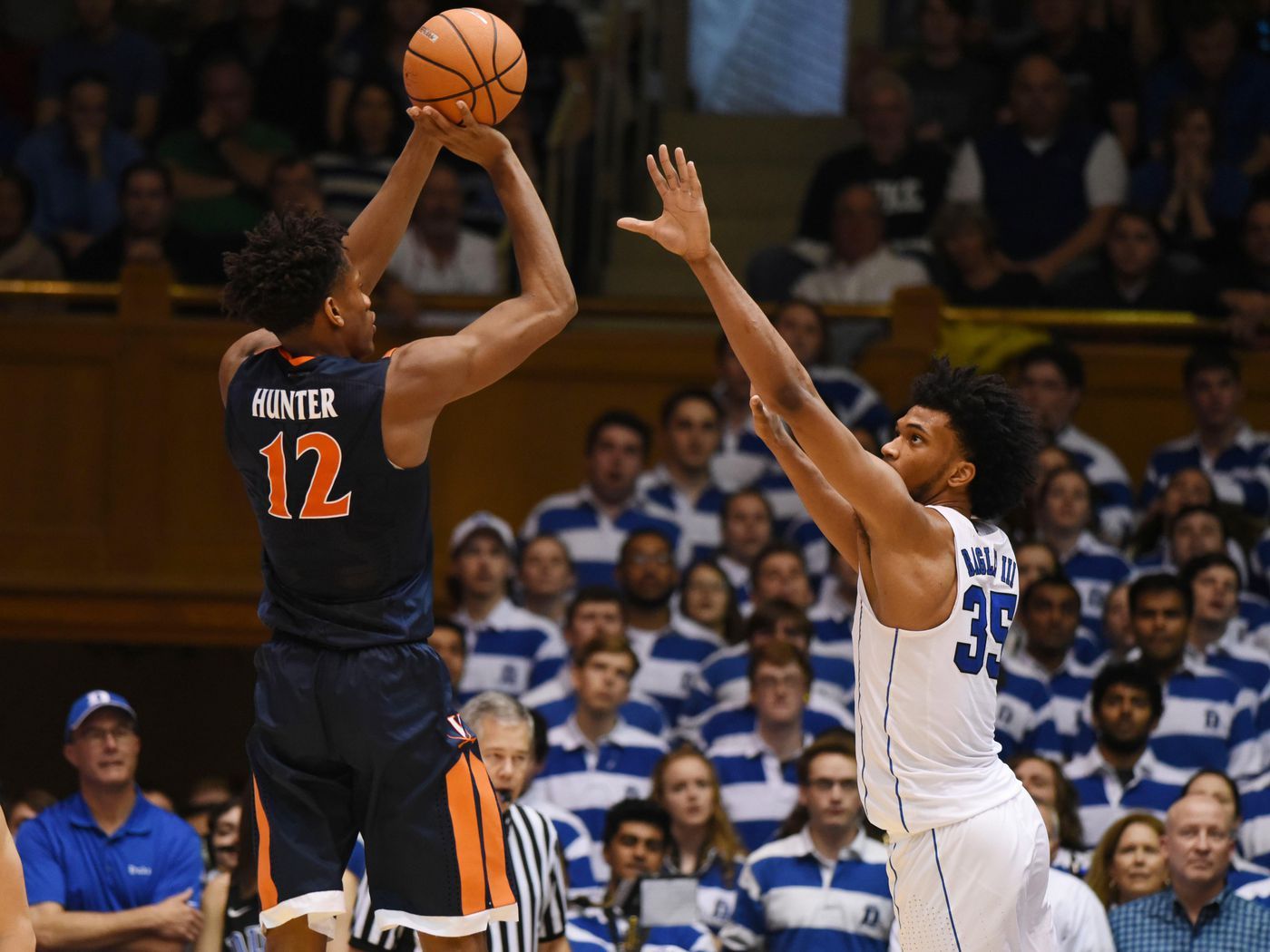 Virginia basketball's DeAndre Hunter suffers high ankle sprain vs. Duke The Lawn