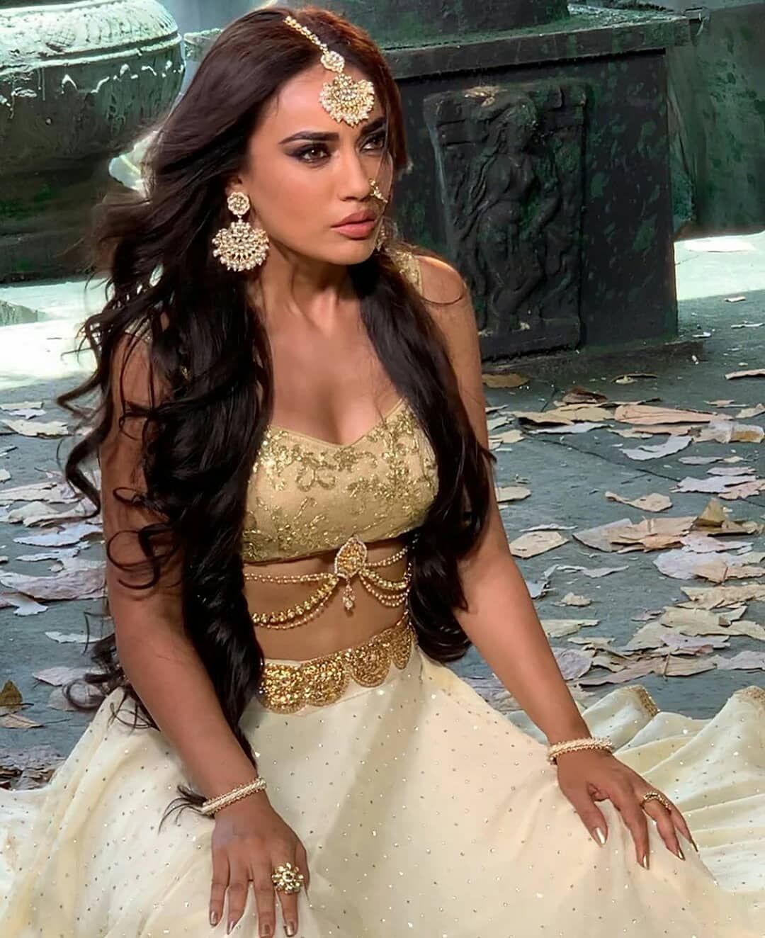 In love with her New Naagin costume ❤