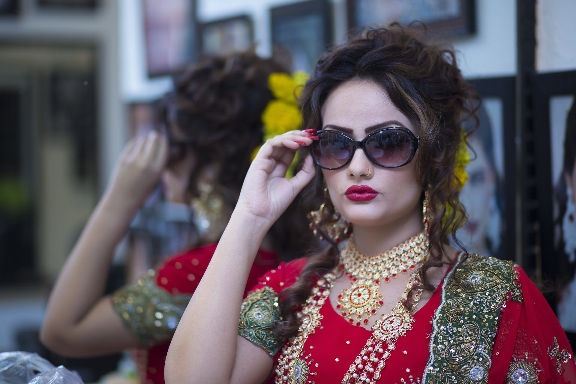 Super Stylish Indian Girl With Goggles Wallpaper Makeup Pics 2019 Wallpaper & Background Download