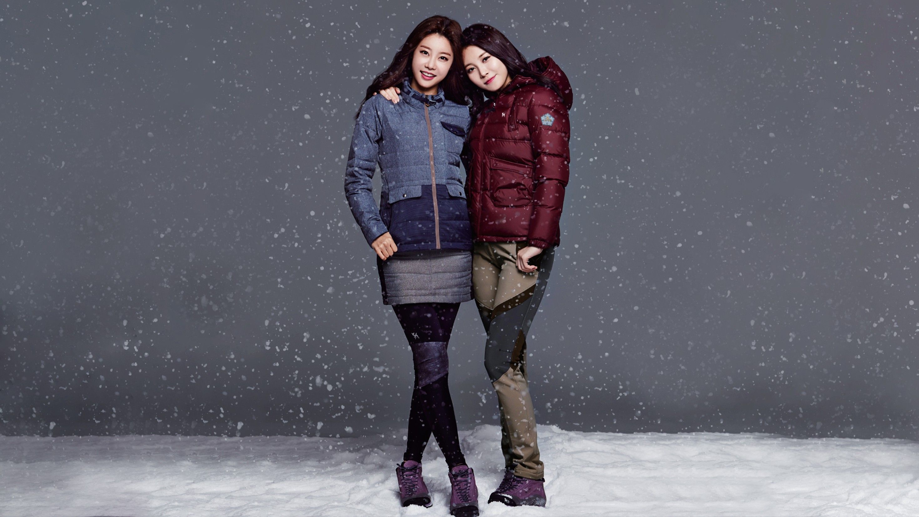 Women Asian Winter Snow Korean Model Smiling Red Jackets Blue Jacket Wallpaper:2938x1653
