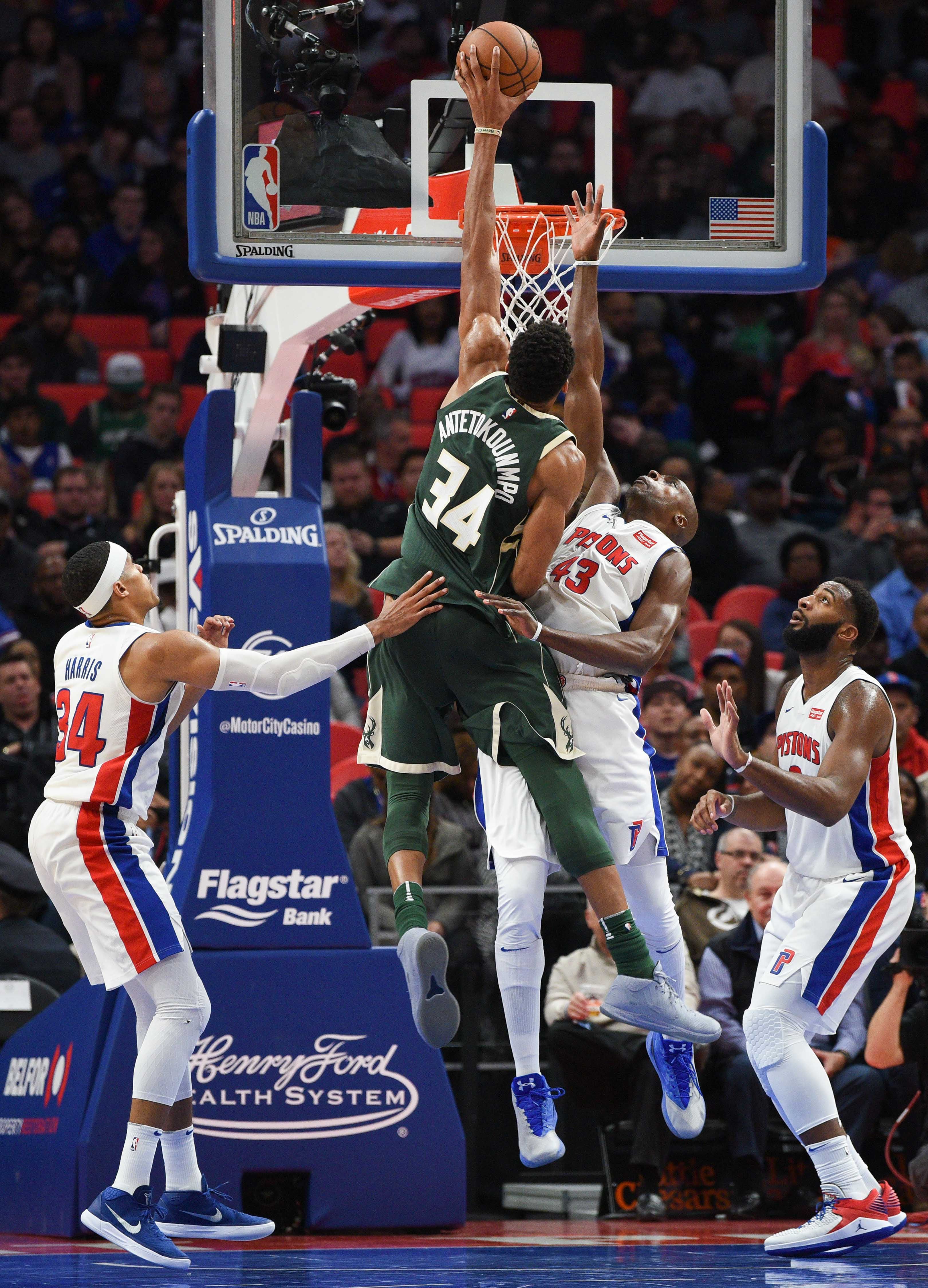 3433 Giannis Antetokounmpo Dunk Stock Photos HighRes Pictures and Images   Getty Images