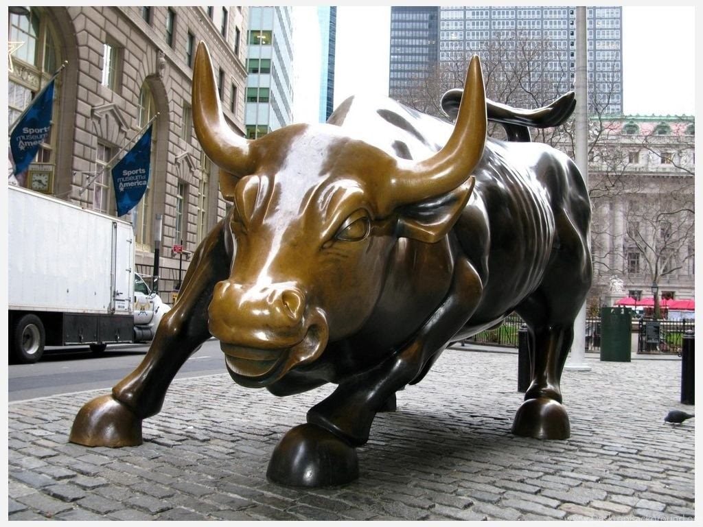 Wall Street Bull Statue Wallpaper Desktop Background