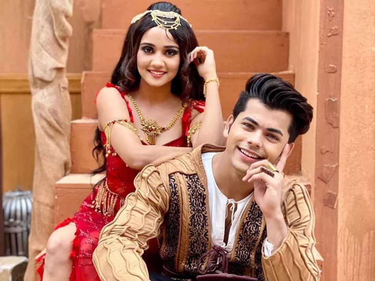 Ashi Singh and Siddharth Nigam make