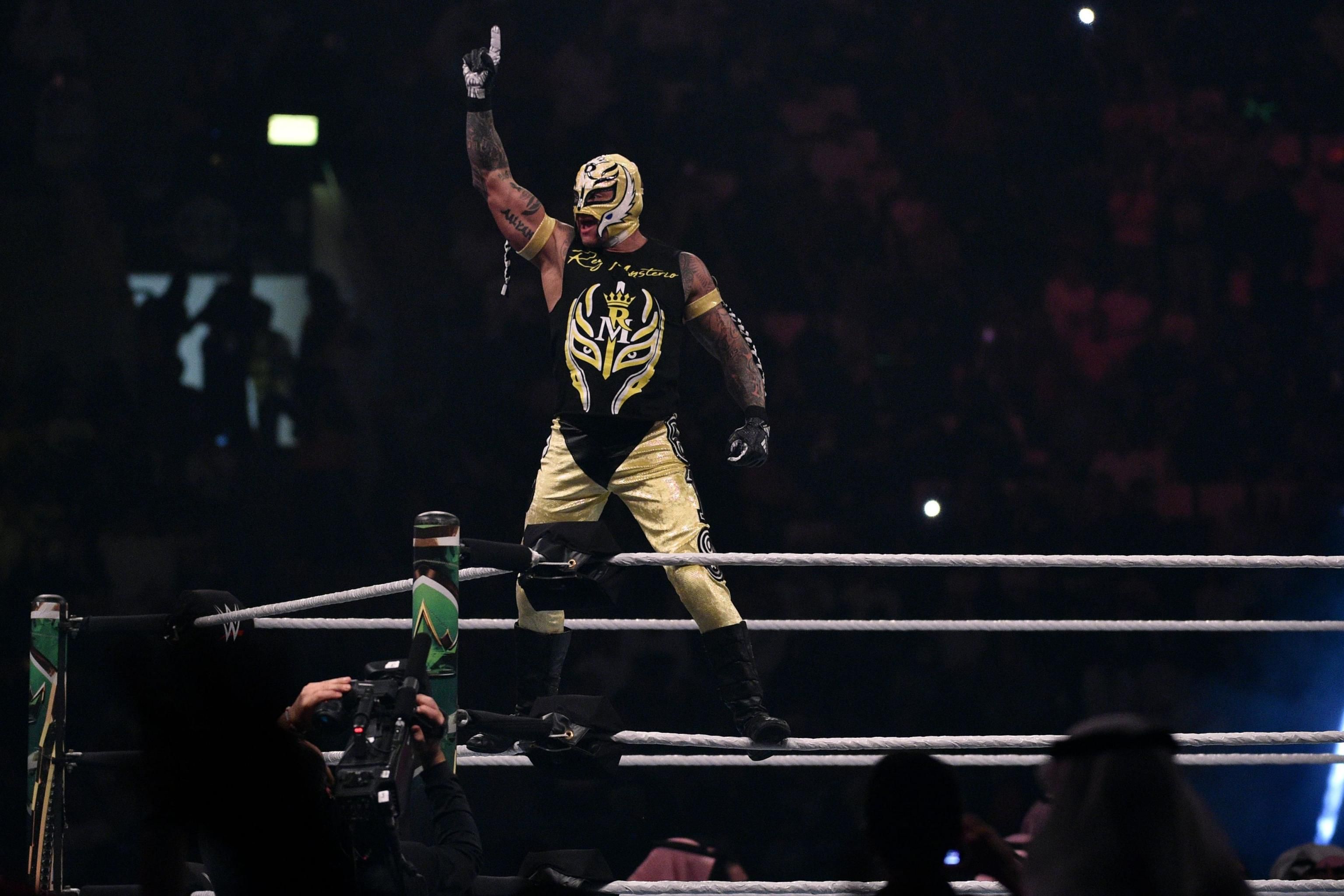 Rey Mysterio Suffered Ankle Injury on WWE Raw; WrestleMania 35 Status in Doubt. Bleacher Report. Latest News, Videos and Highlights