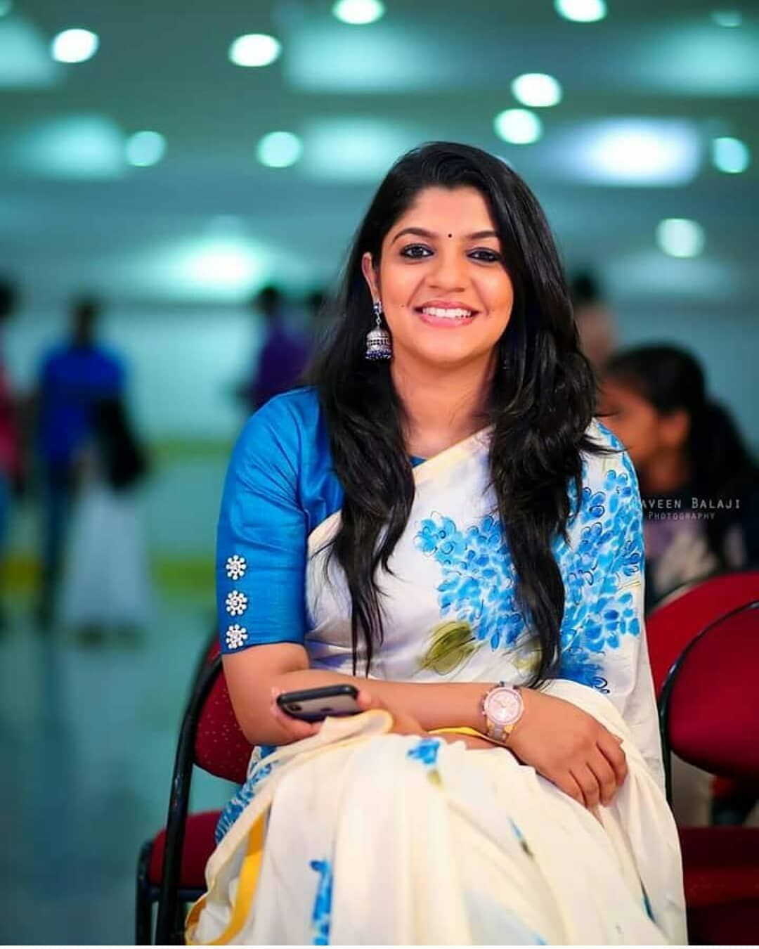 Aparna Balamurali Follow #aparnabalamurali #cinetimes #cinetimesmedia #ma. Elegant saree, Designer blouse patterns, Saree dress