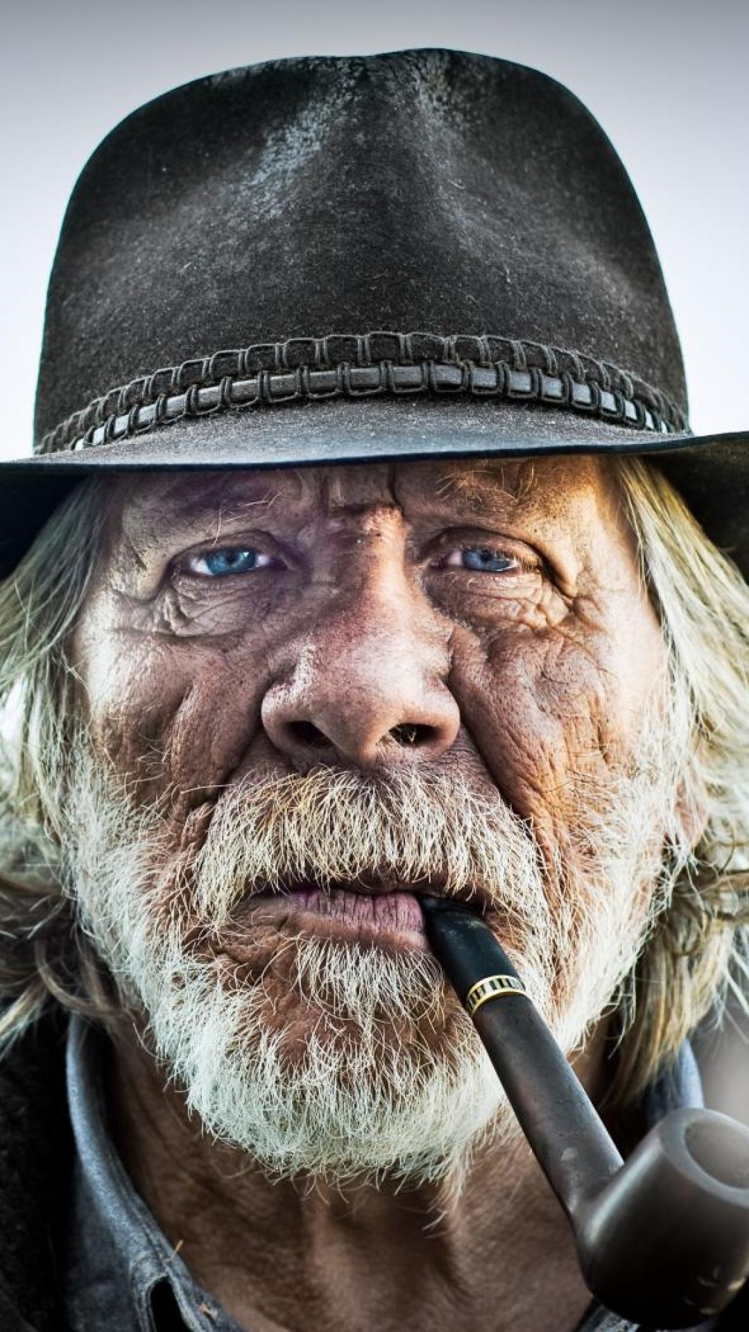 Download Wallpaper Old Man Portrait Pipe Hat Sony Xperia Man Picture HD HD Wallpaper