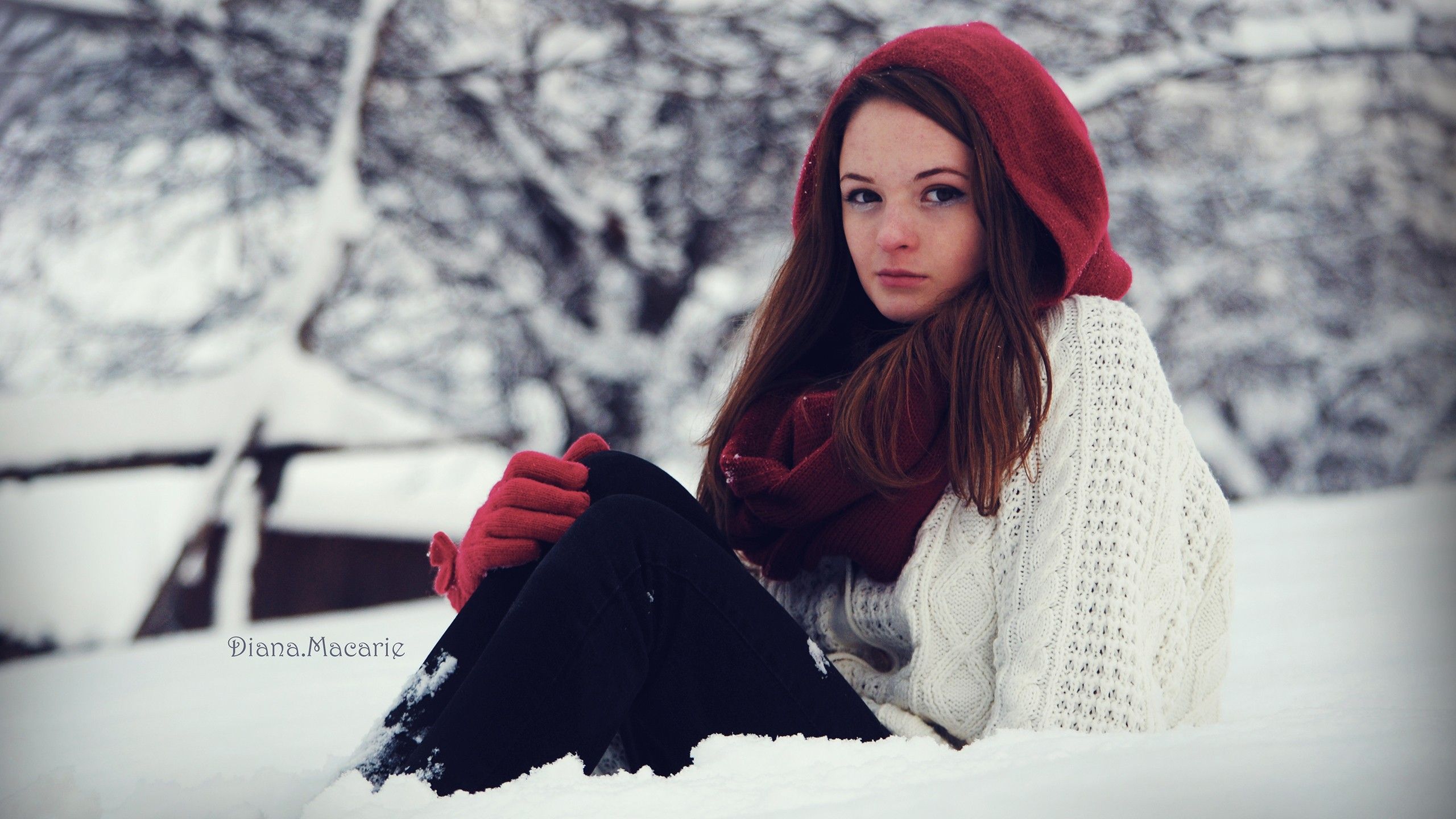 women, winter, snow, redheads, cold, sweater, Mira wallpaper