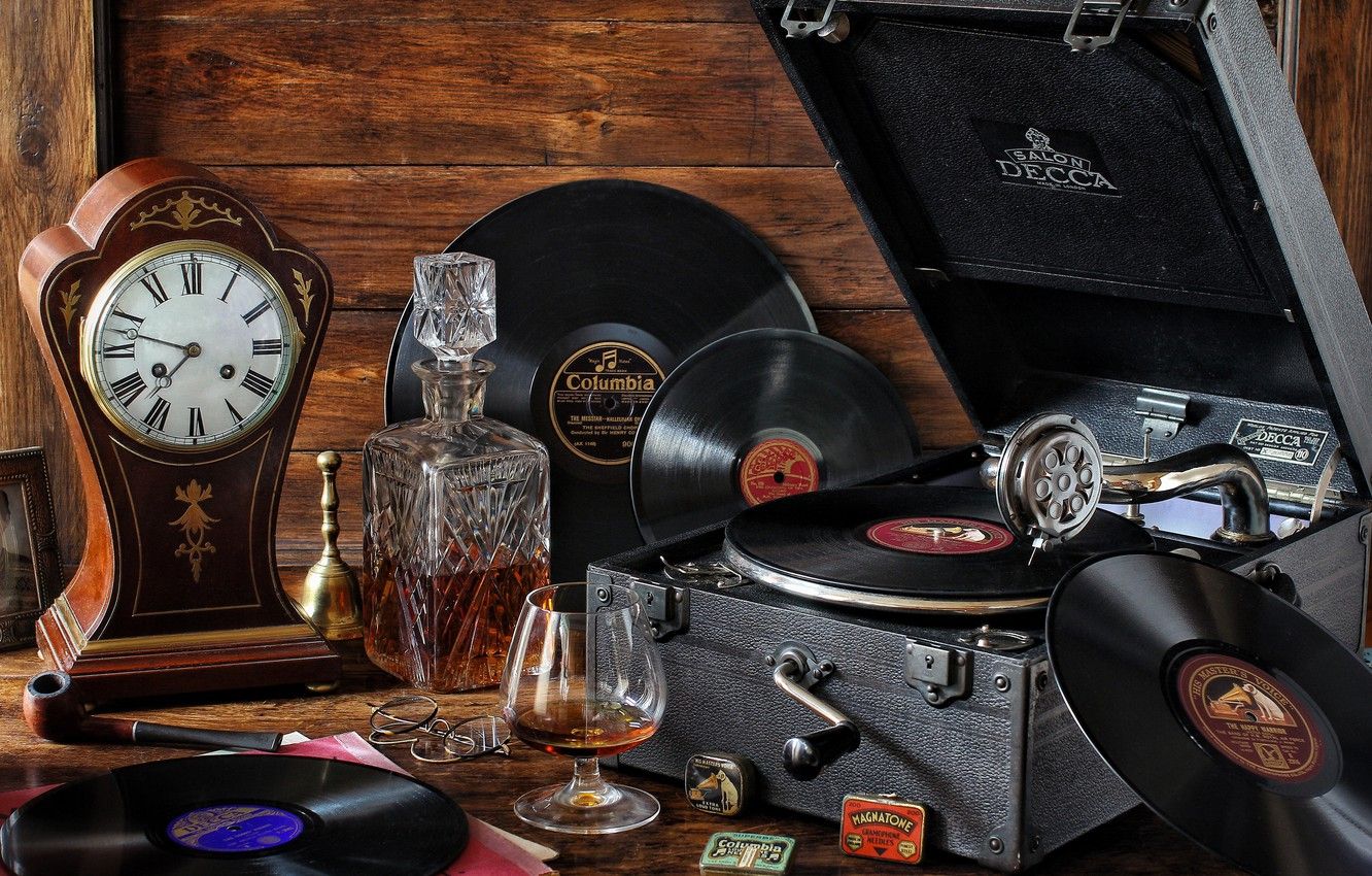 Free Photos | antique gramophone