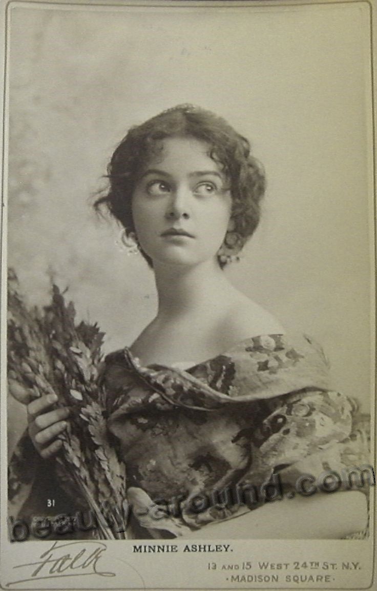 Vintage Photo of Beautiful Women and Girls (30 Photo)