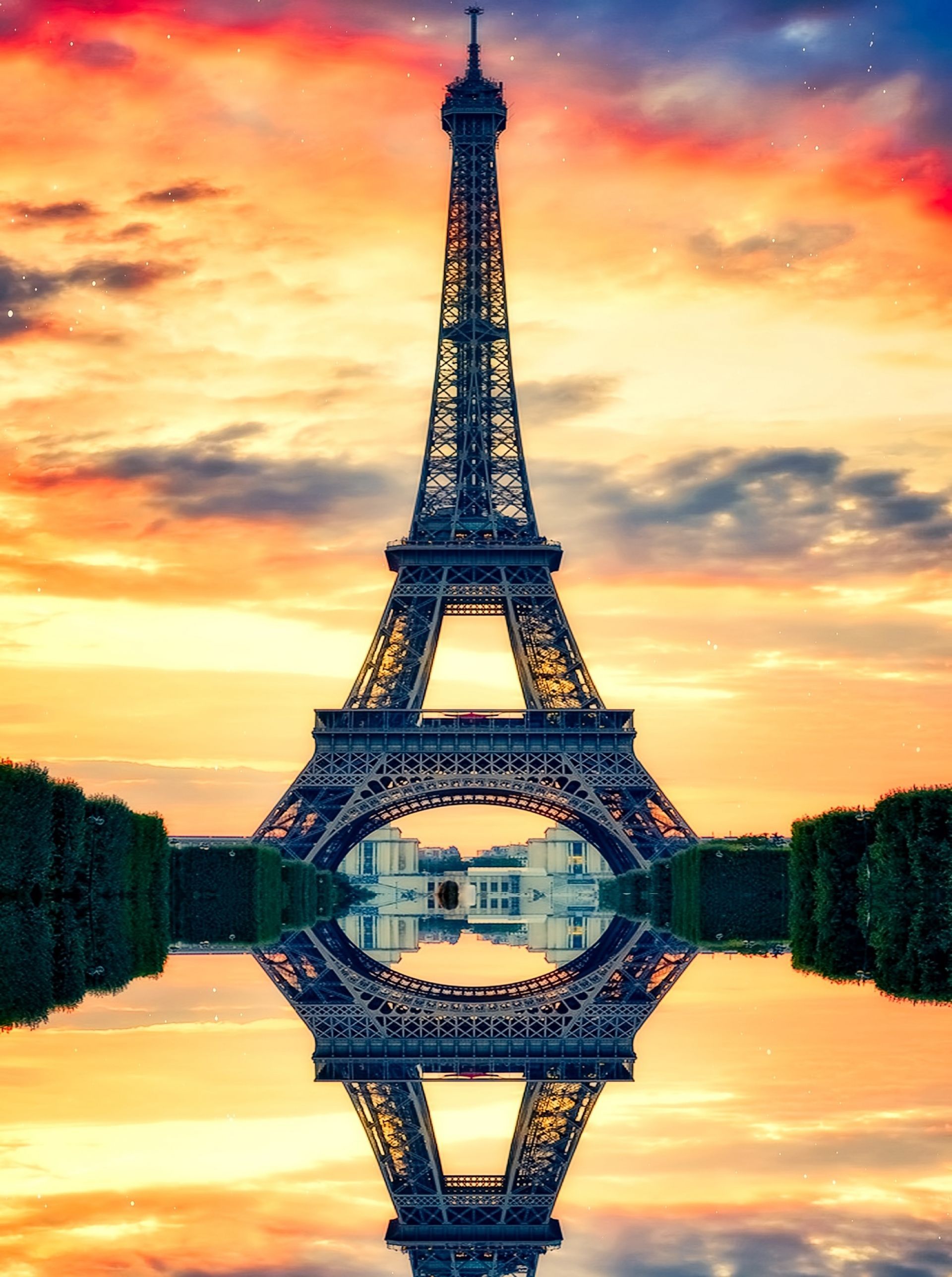Eiffel Tower Wallpaper · HD Wallpaper
