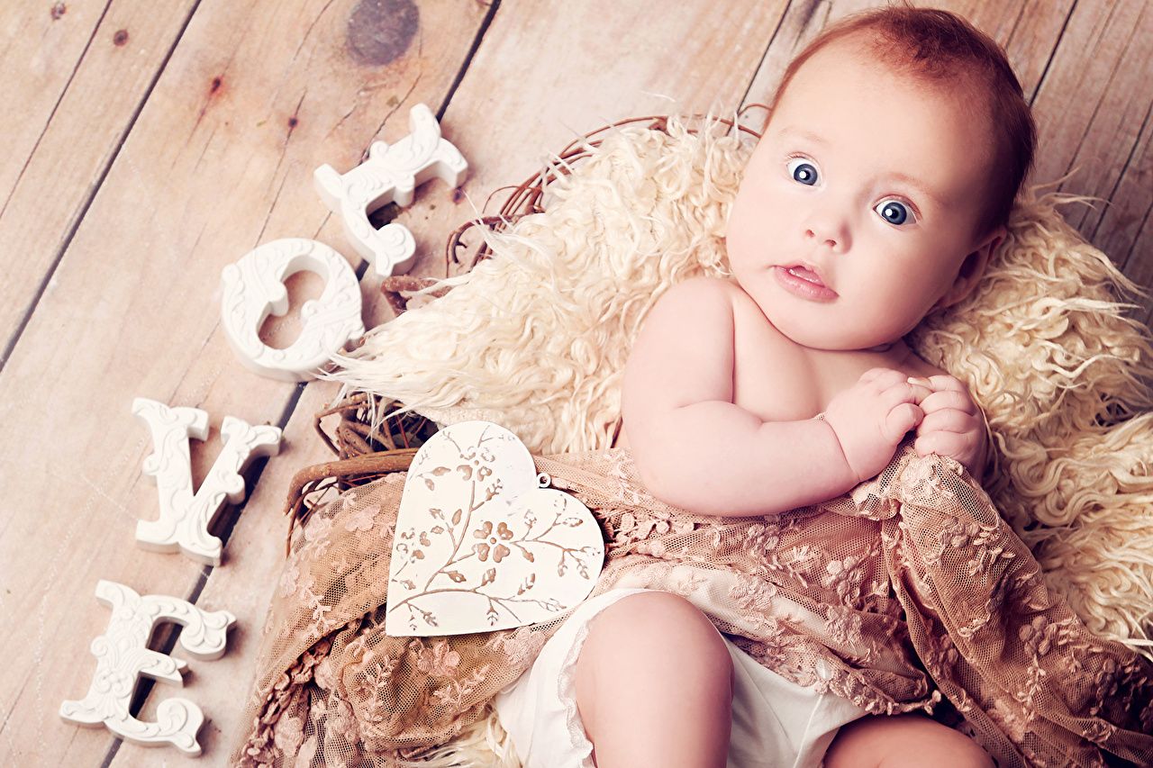 Desktop Wallpaper newborn beautiful little girl happy baby Children