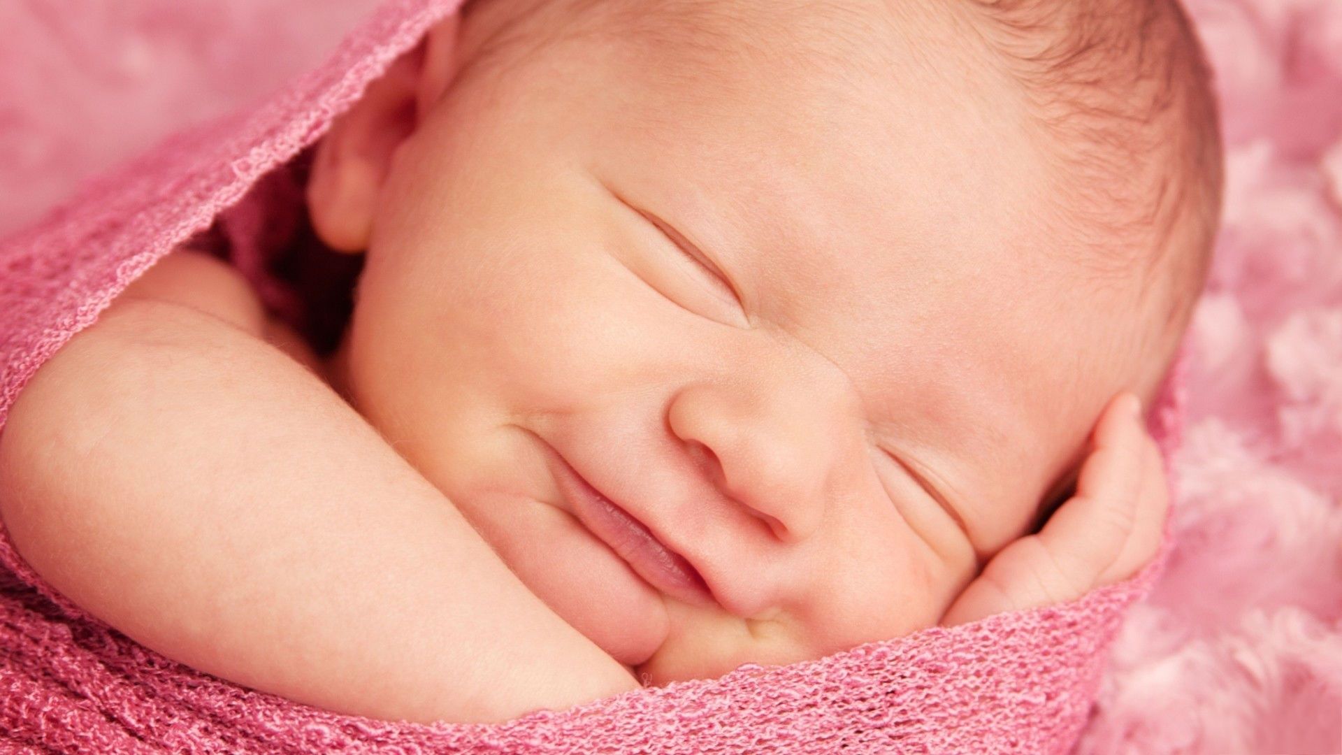 Cute Newborn Baby Girl Sofia HD desktop wallpapers : Widescreen 1920x1080.