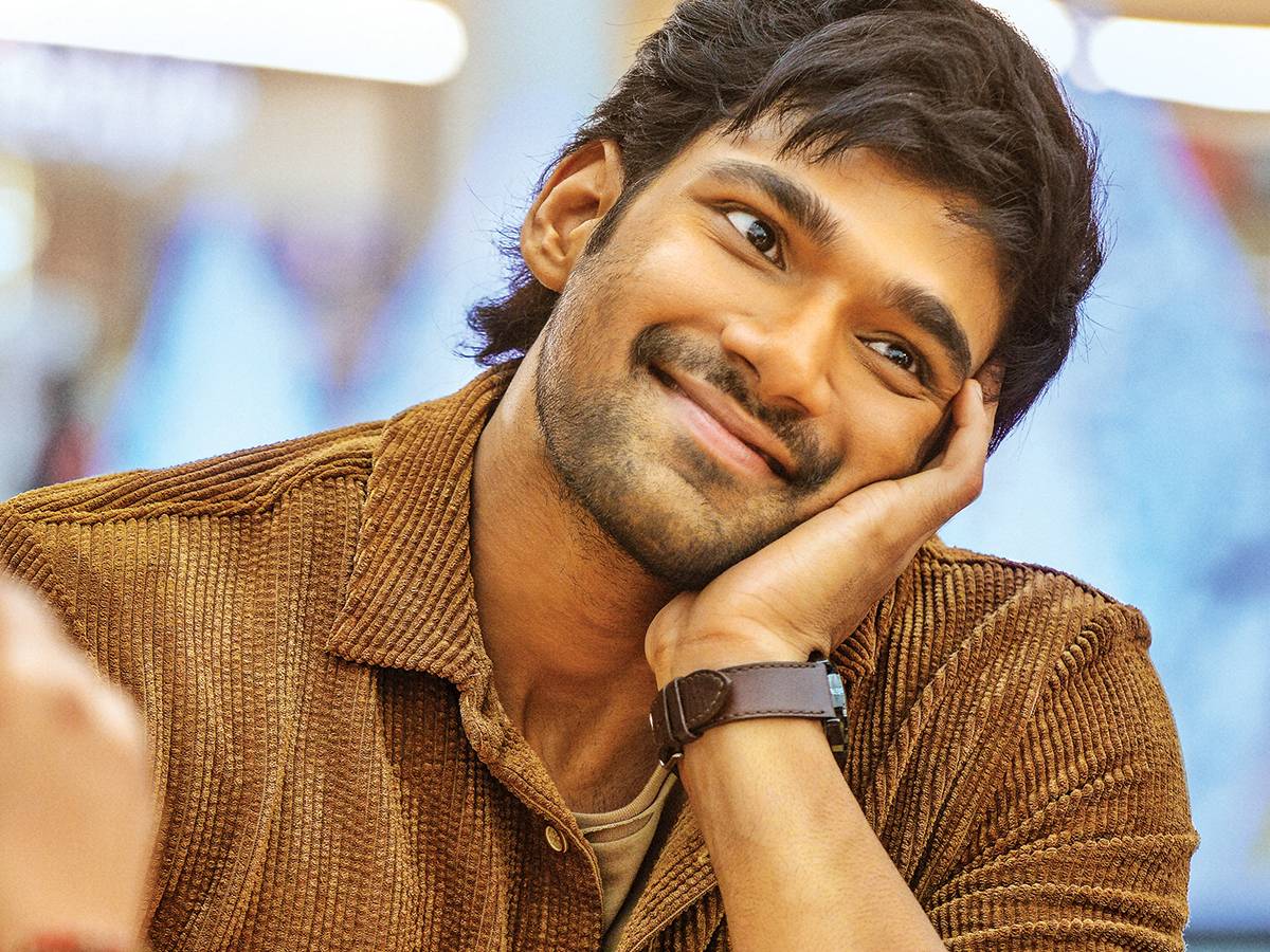 Bellamkonda's Alludu Adhurs in the last leg of shoot