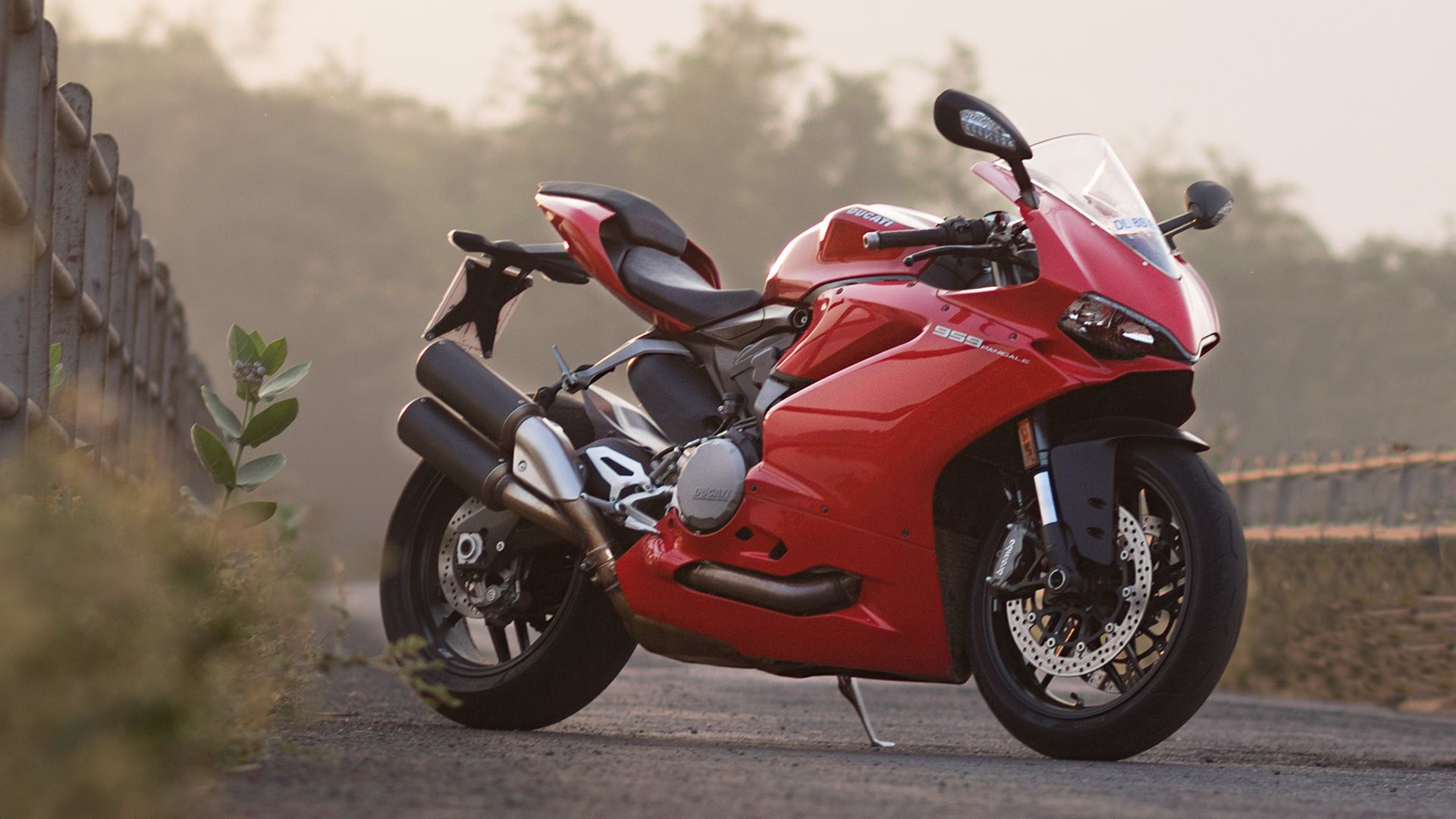 Ducati Panigale 2016 959, Mileage, Reviews, Specification, Gallery