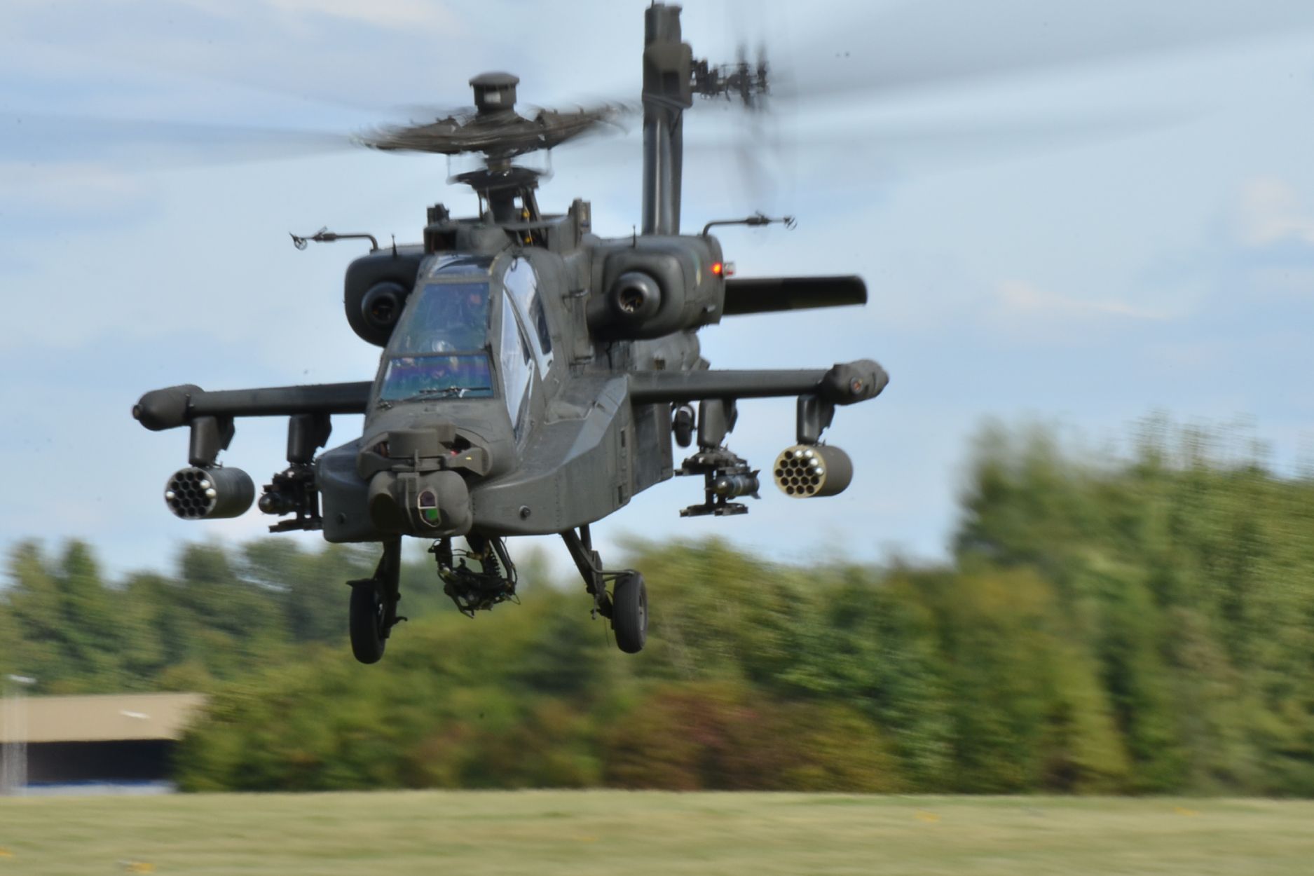 U.S. uses Apache helicopter to hit ISIS