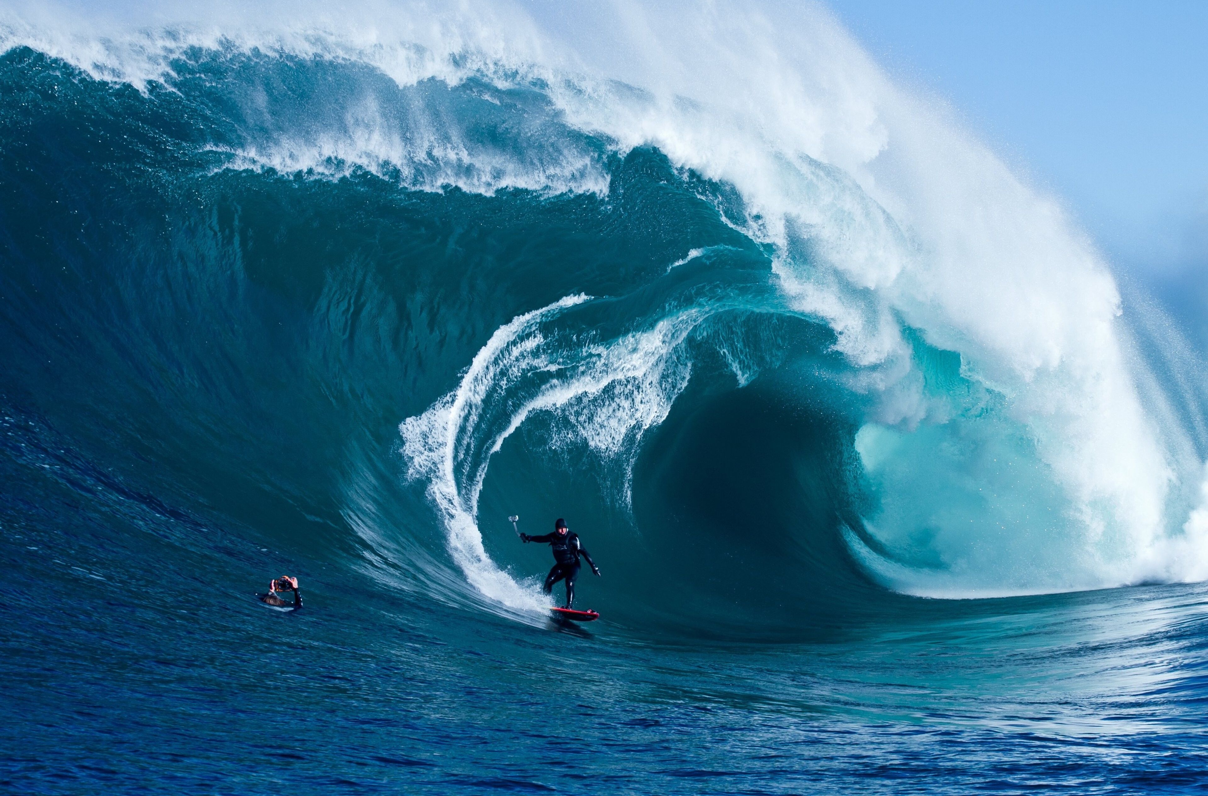 surfing 4k free download of desktop wallpaper. Surfing wallpaper, Surfing image, Waves