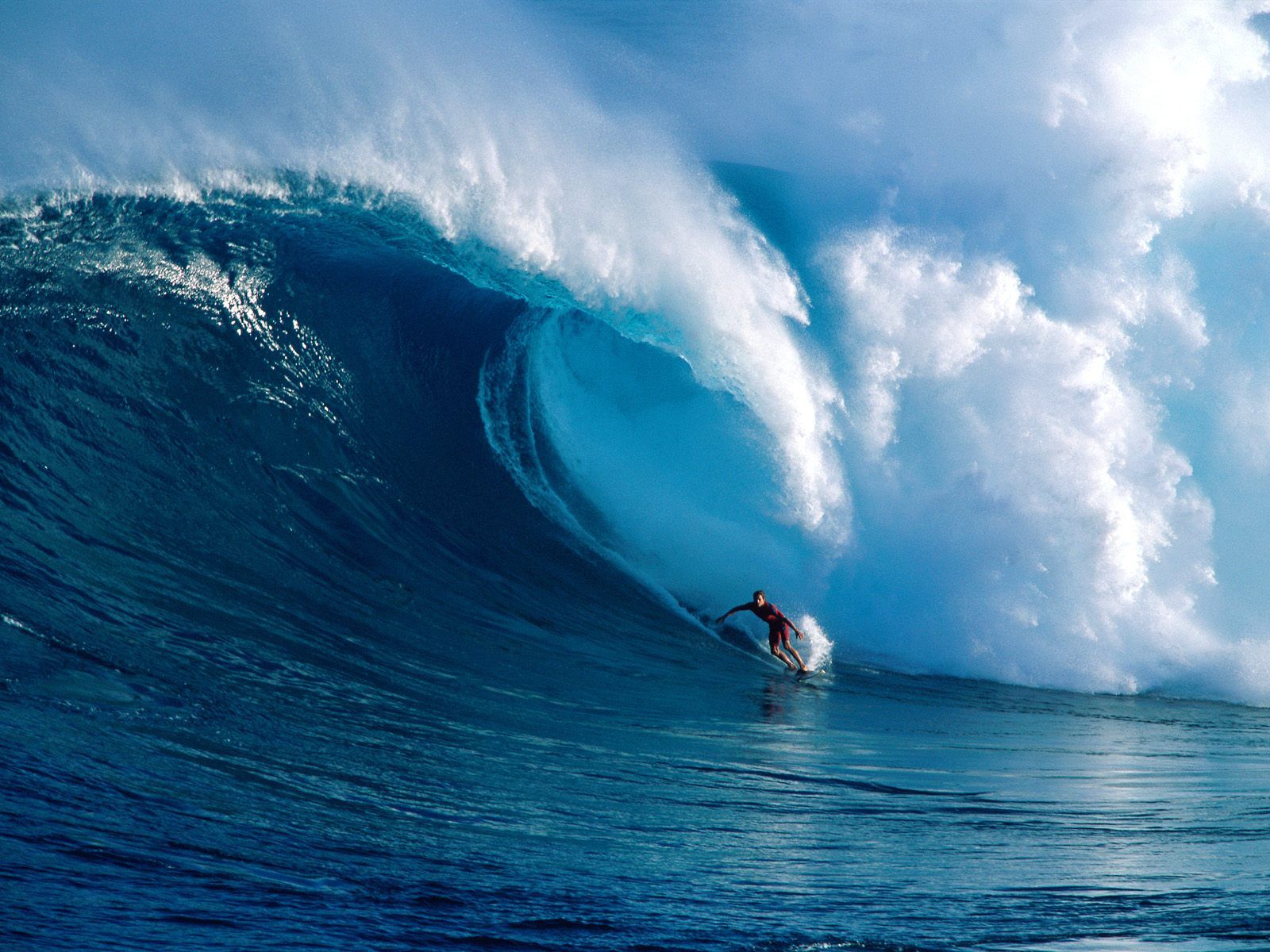 Surfing Big Blue Wave Desktop Wallpaper