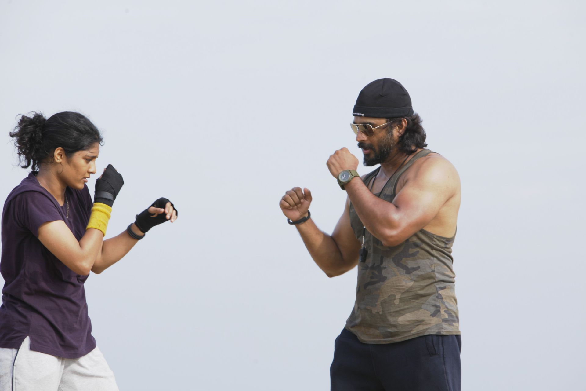 Irudhi Suttru Wallpapers Wallpaper Cave