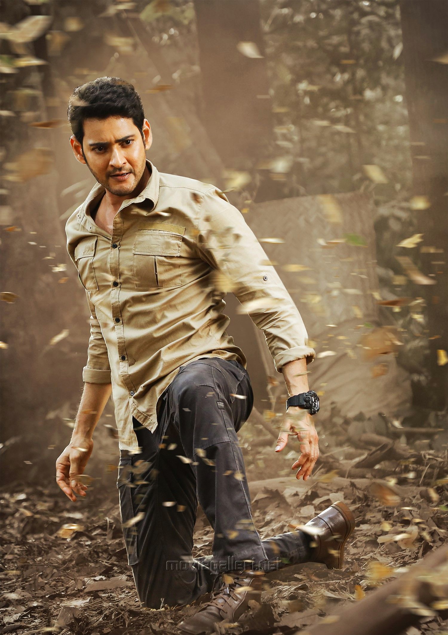 Sarileru Neekevvaru Movie HD Image. Mahesh Babu. Vijayashanti. Rashmika. New Movie Posters