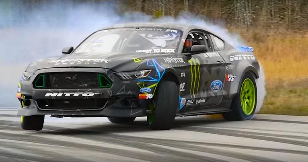 Vaughn Gittin Jr. Drifts With His New Ford Mustang RTR