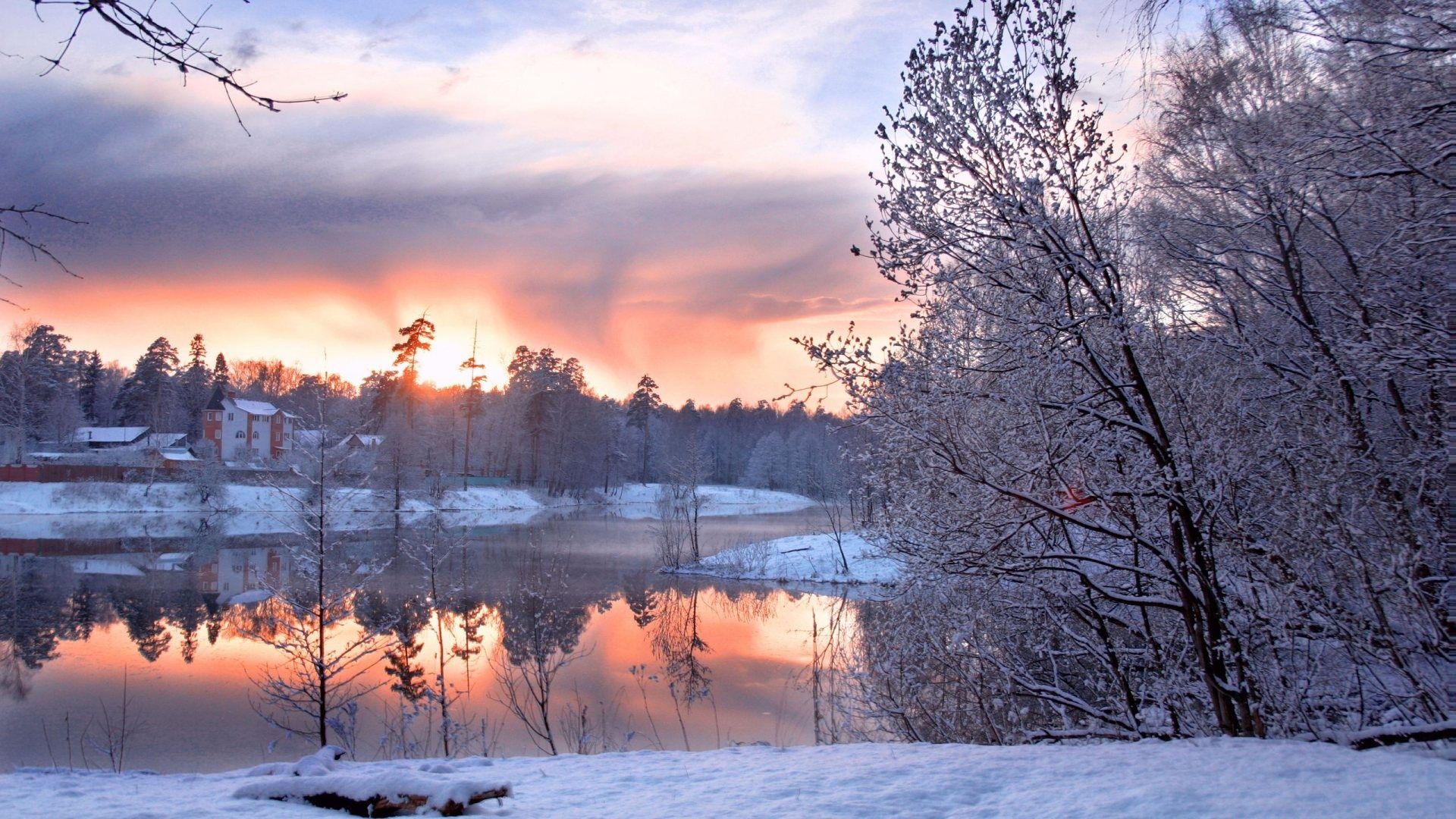 Beautiful Winter Cold And Morning Lake Wallpaper