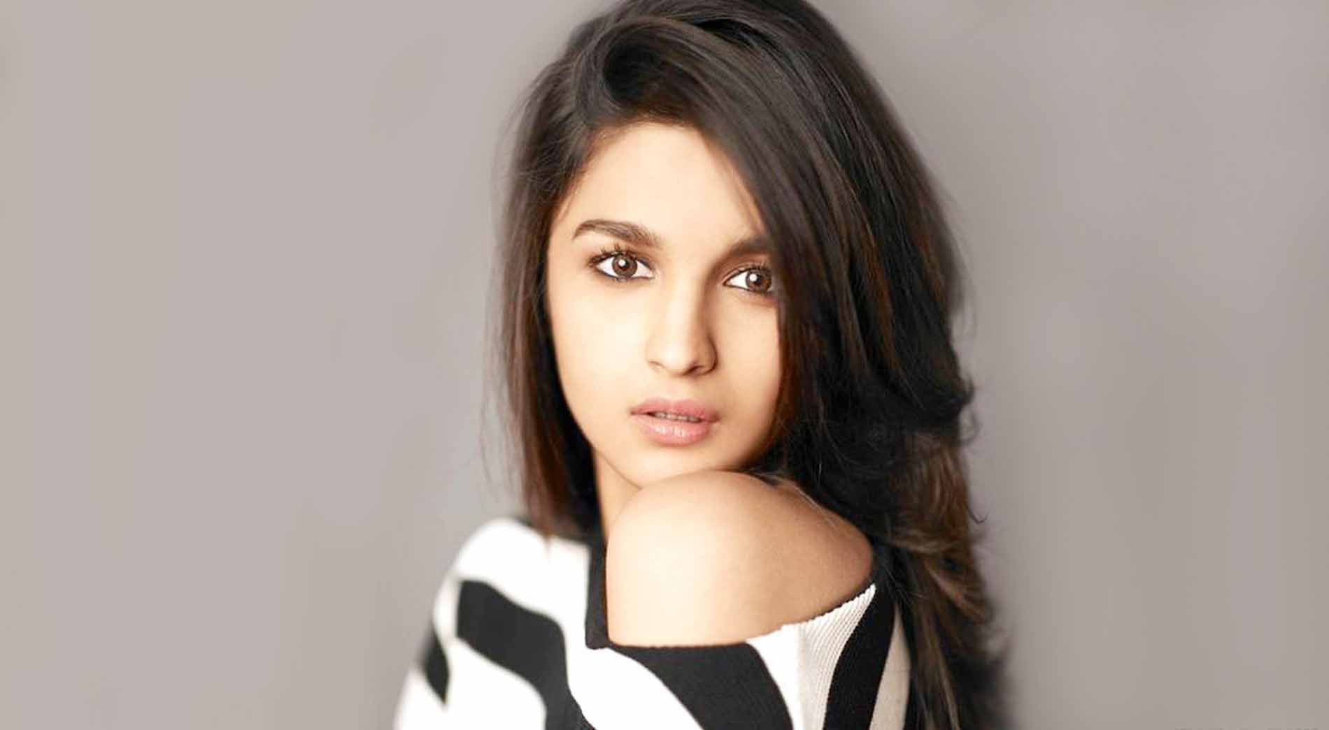 Wallpaper of Alia Bhatt. Alia bhatt, Bollywood image, Alia