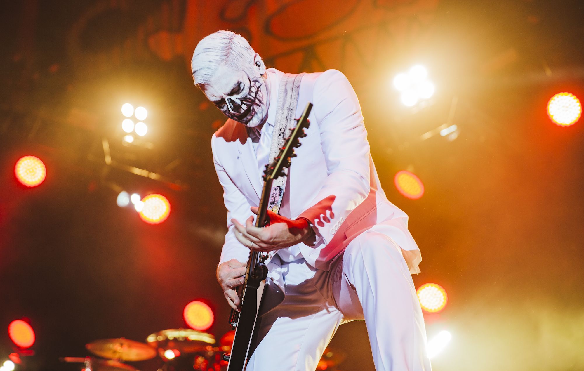 Wes Borland shares clips of new Limp Bizkit songs from studio